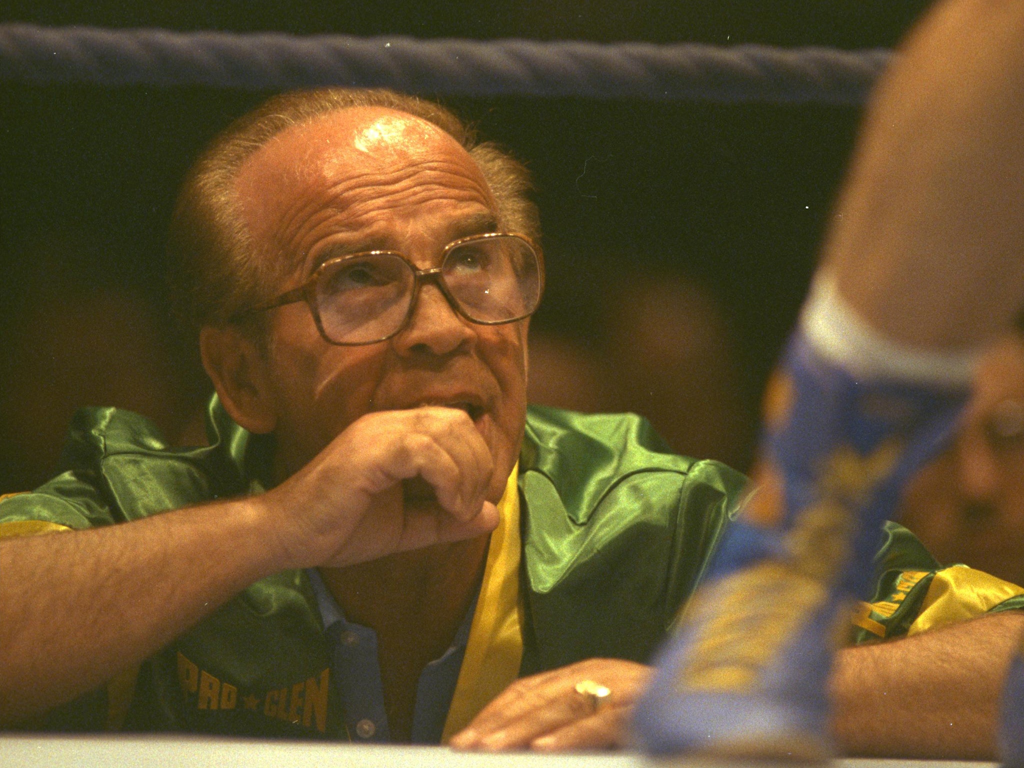 Former boxer, manager and promoter Mickey Duff has died, aged 84