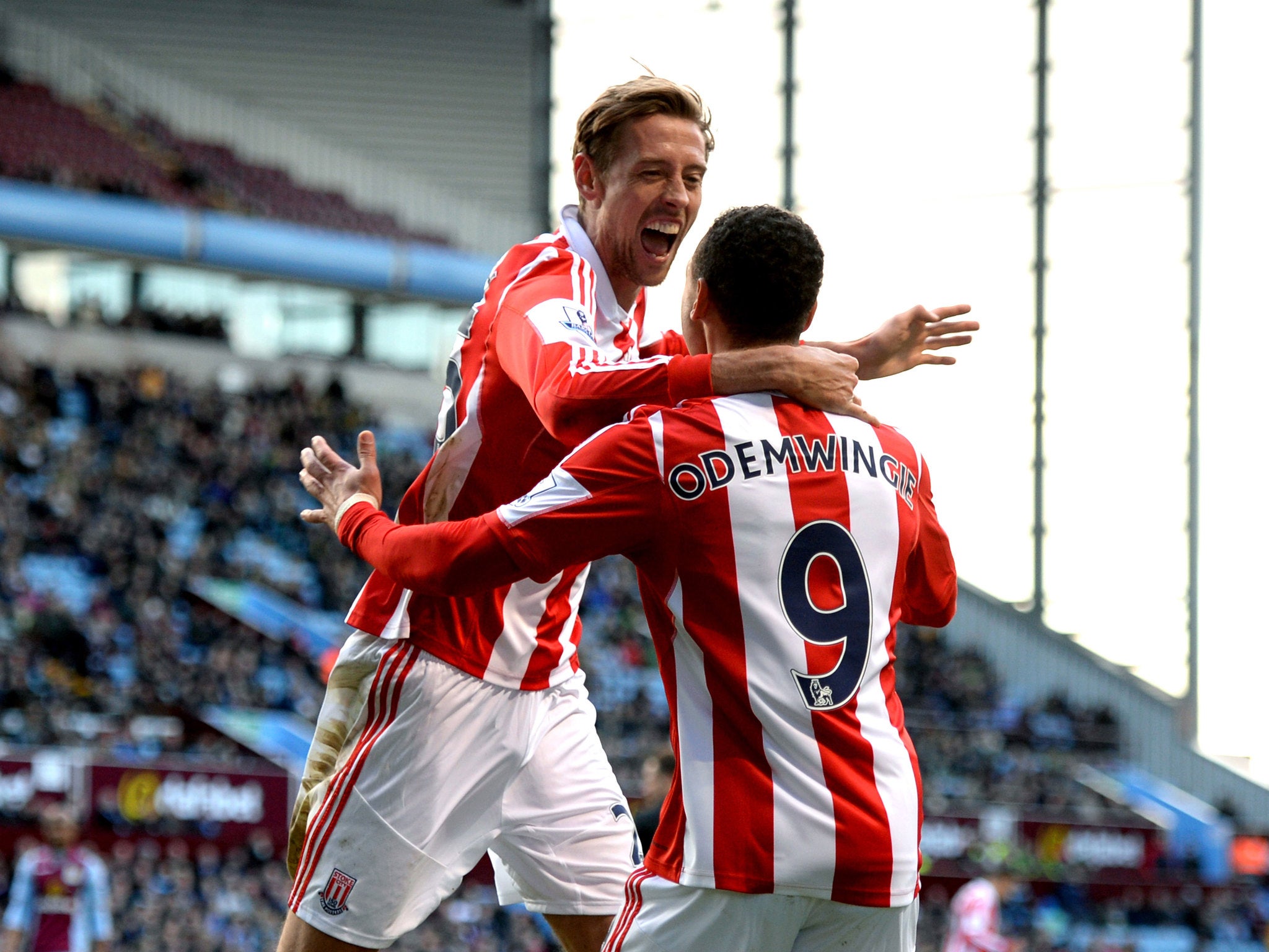 Peter Crouch celebrates his goal against his former team