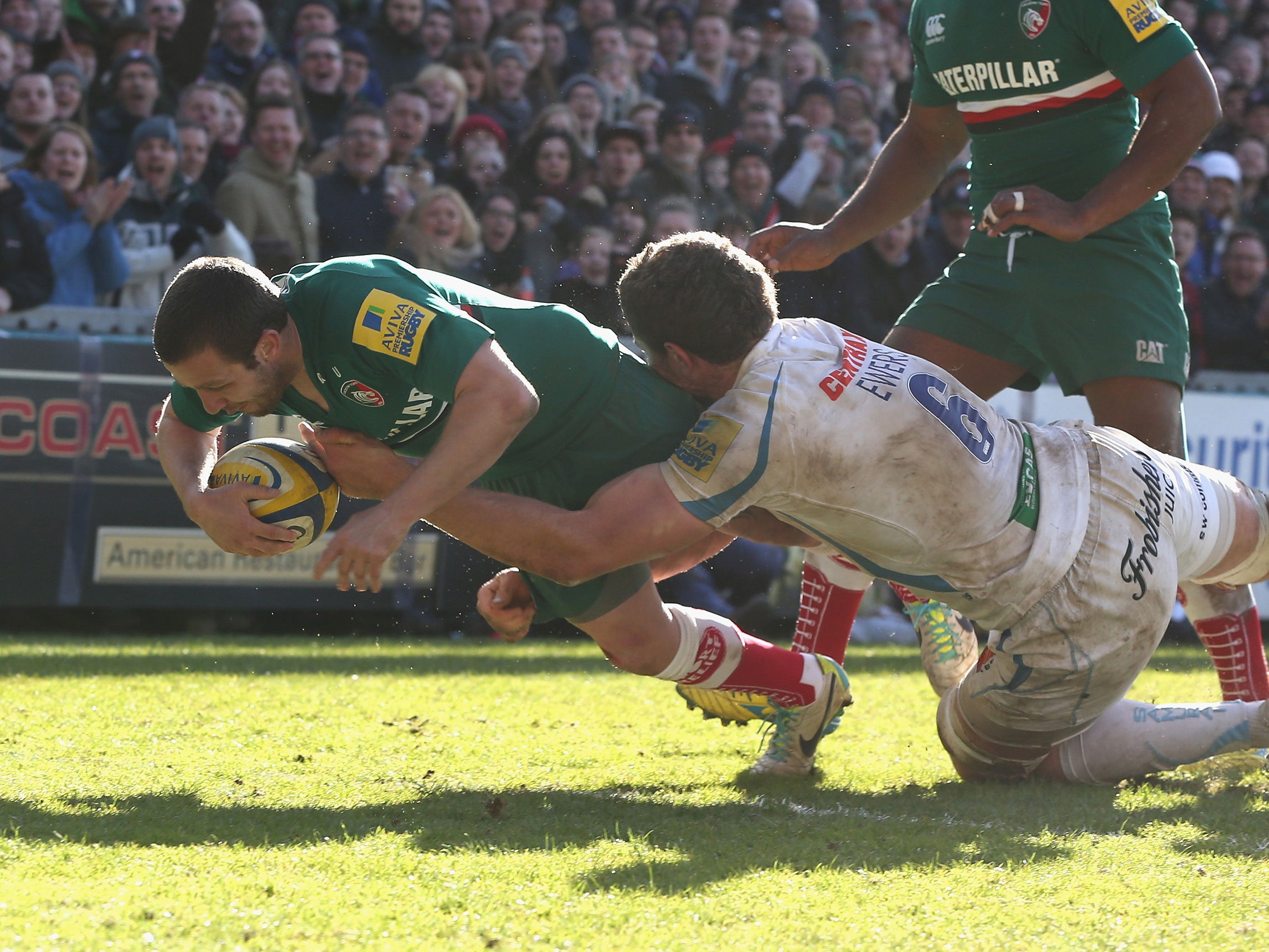 Leicester's David Mele crosses the line for his second try (GETTY)