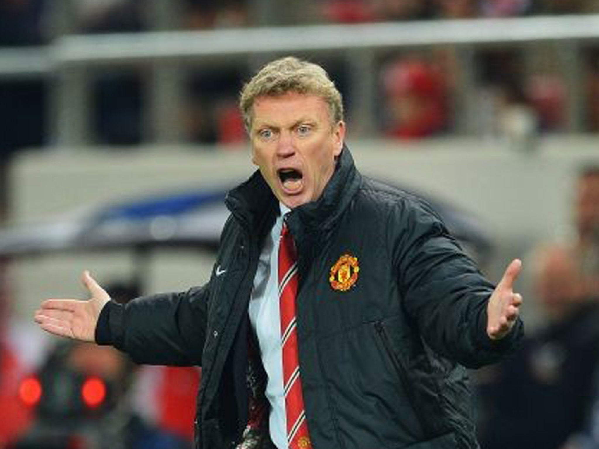 David Moyes reacts on the touchline during the UEFA Champions League Round of 16 first leg match between Olympiacos FC and Manchester United