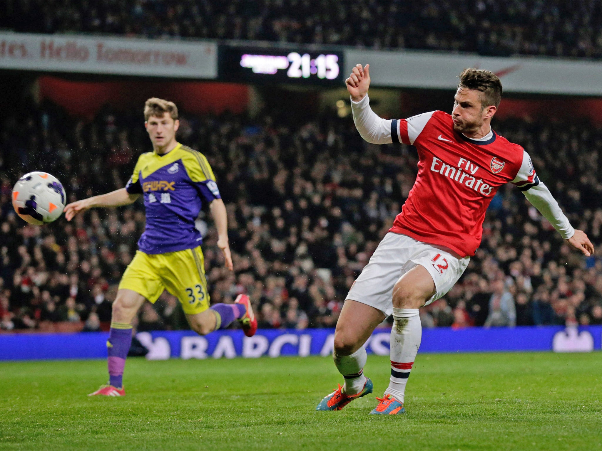 Oliver Giroud finishes a fine move to put the Gunners 2-1 up