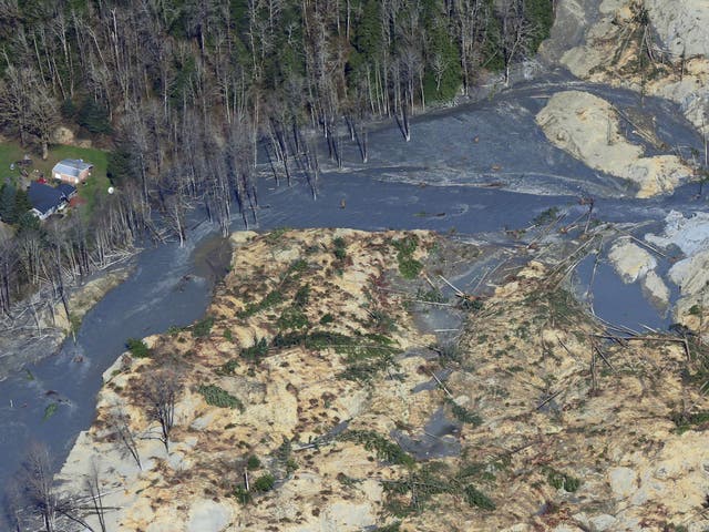 oso landslide before and after