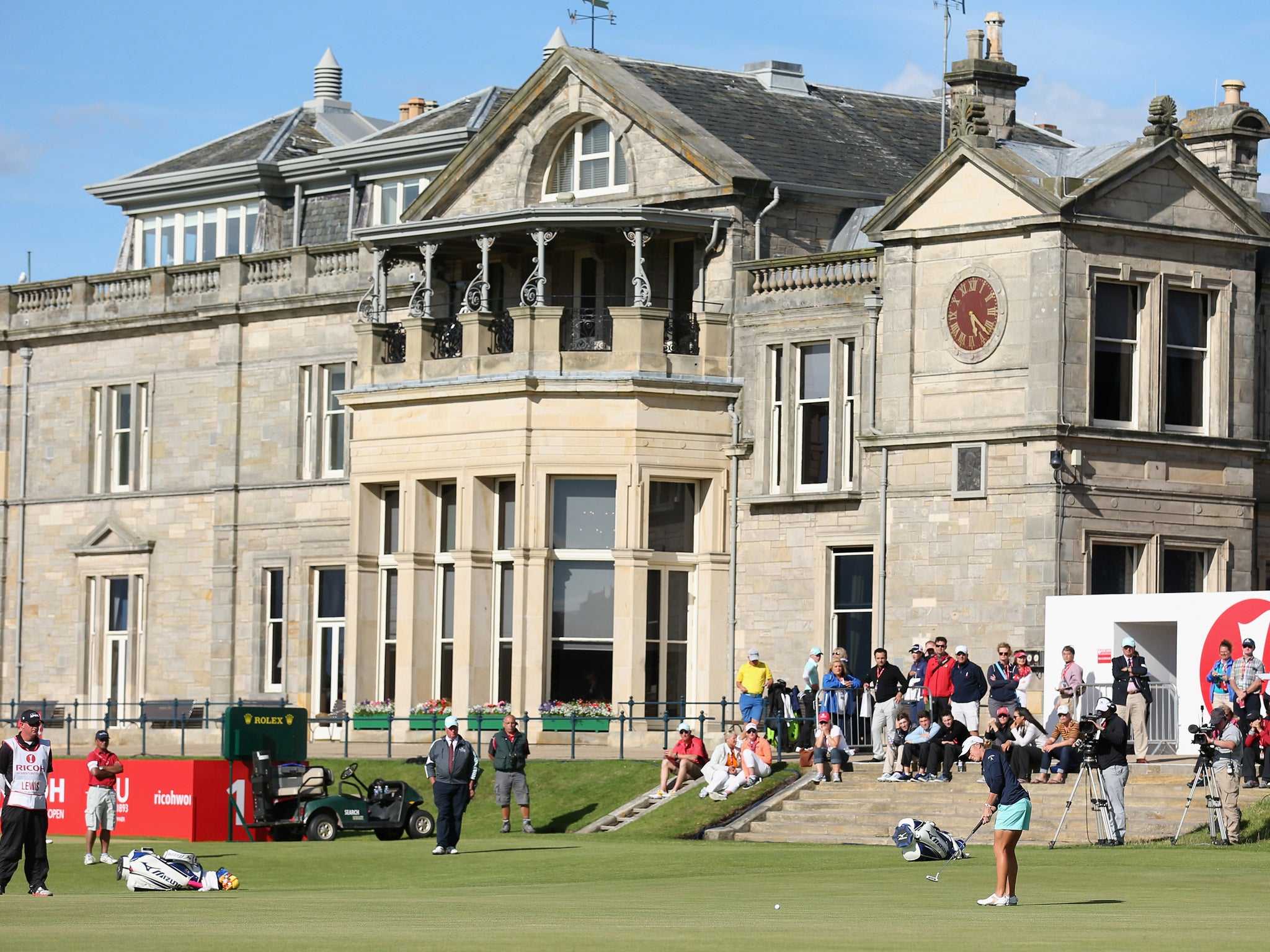 Stacy Lewis putts during the final round of the Women's British Open at St Andrews last August