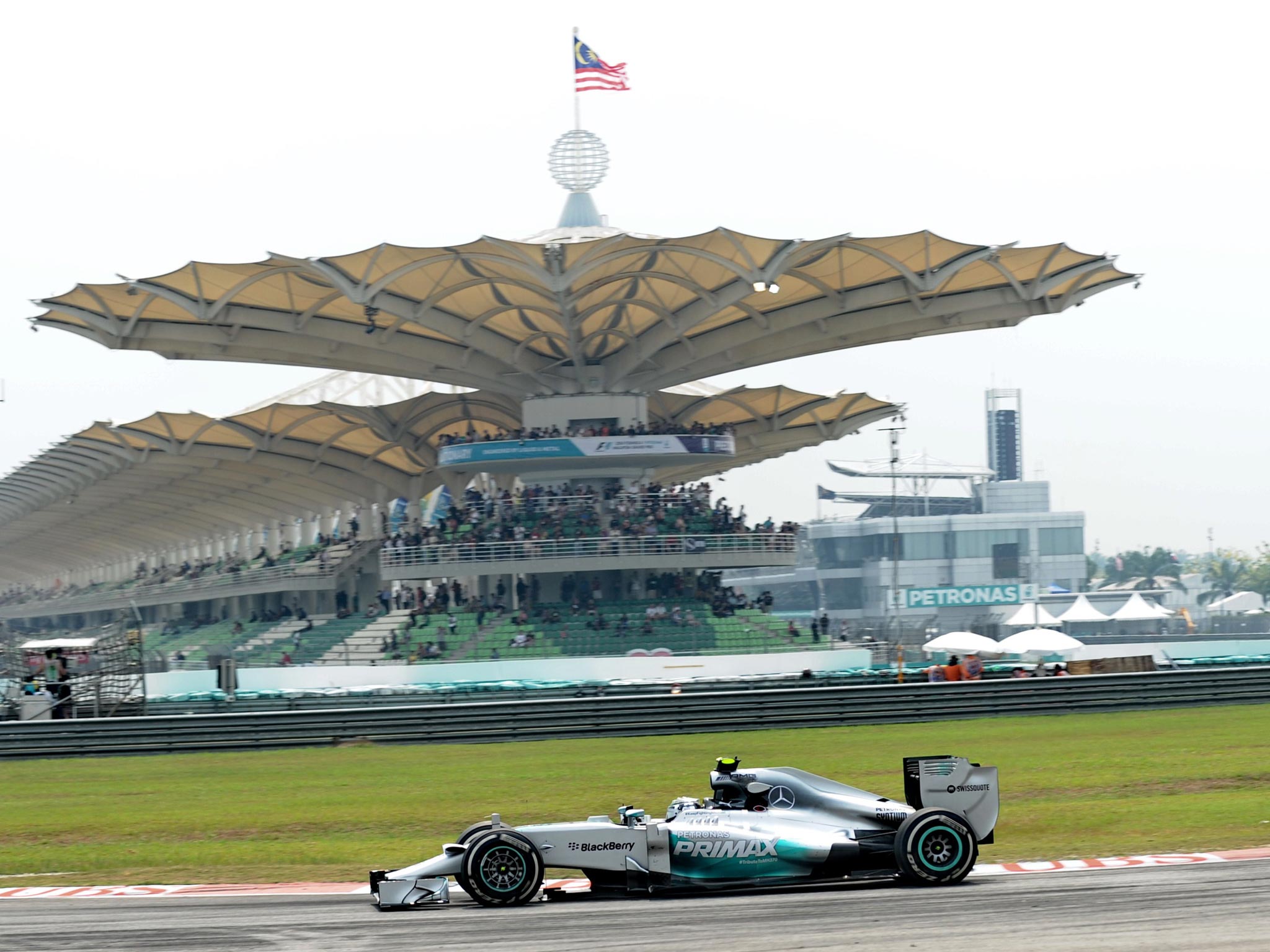 Nico Rosberg set the fastest time on Friday practice for the Malaysian Grand Prix