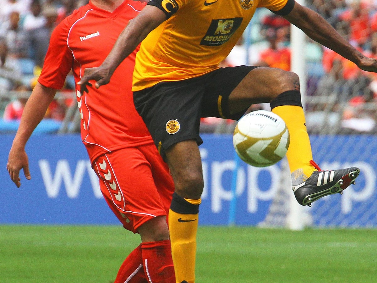 kaizer chiefs jersey price at total sport