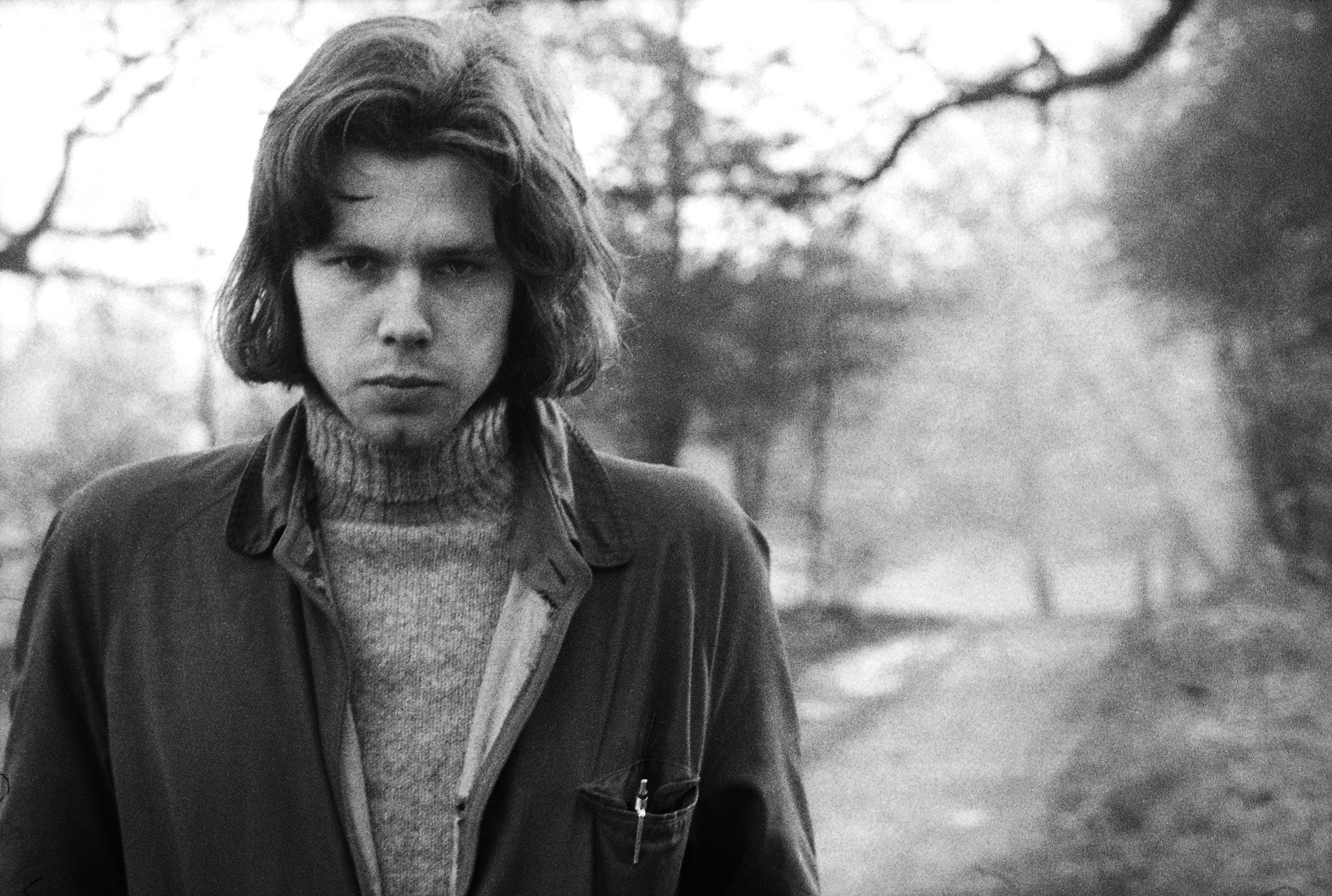 Unheard Nick Drake song released 40 years after singer's death The