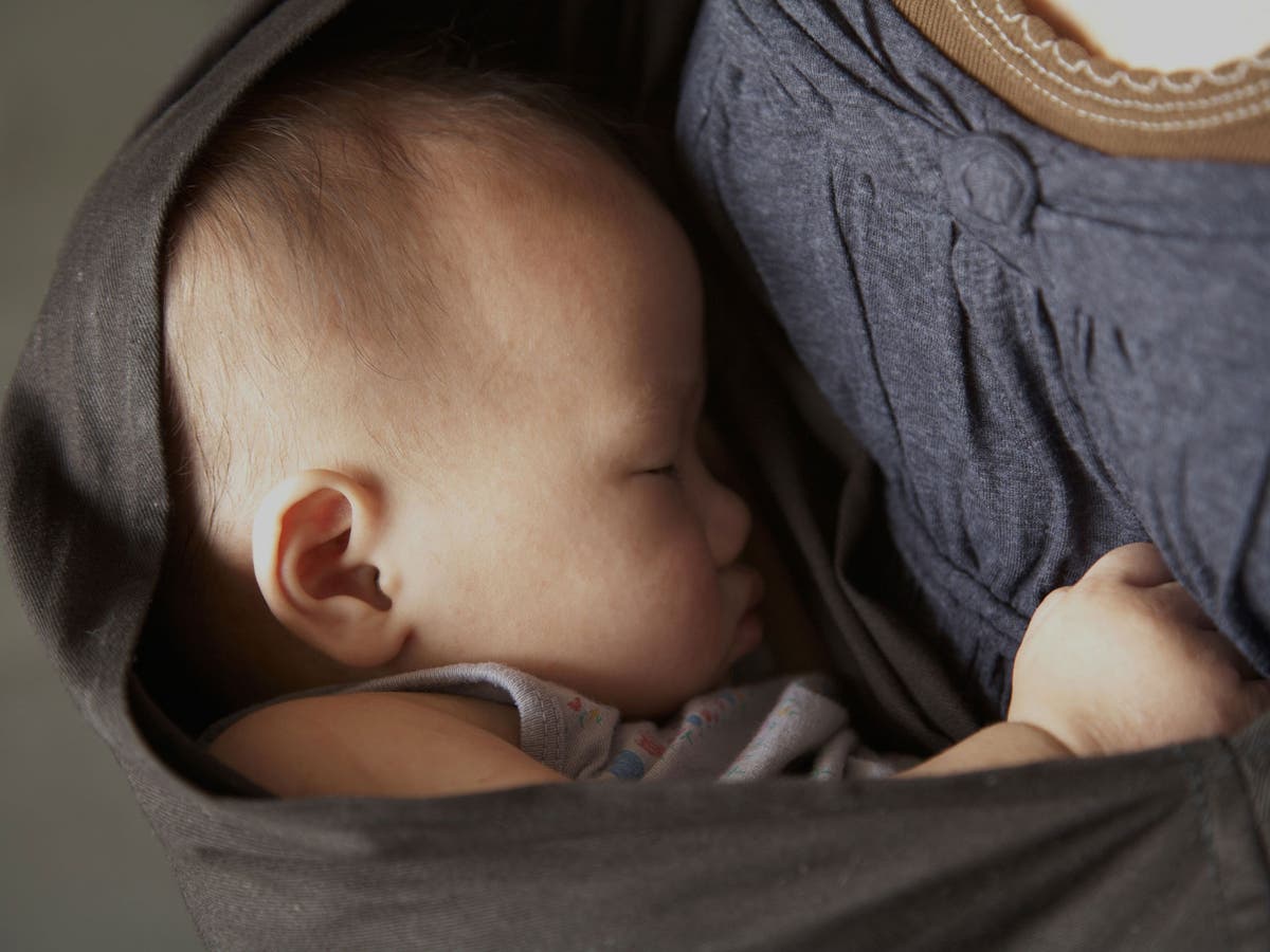 Baby suffocated in sling prompts mother to caution parents who use the