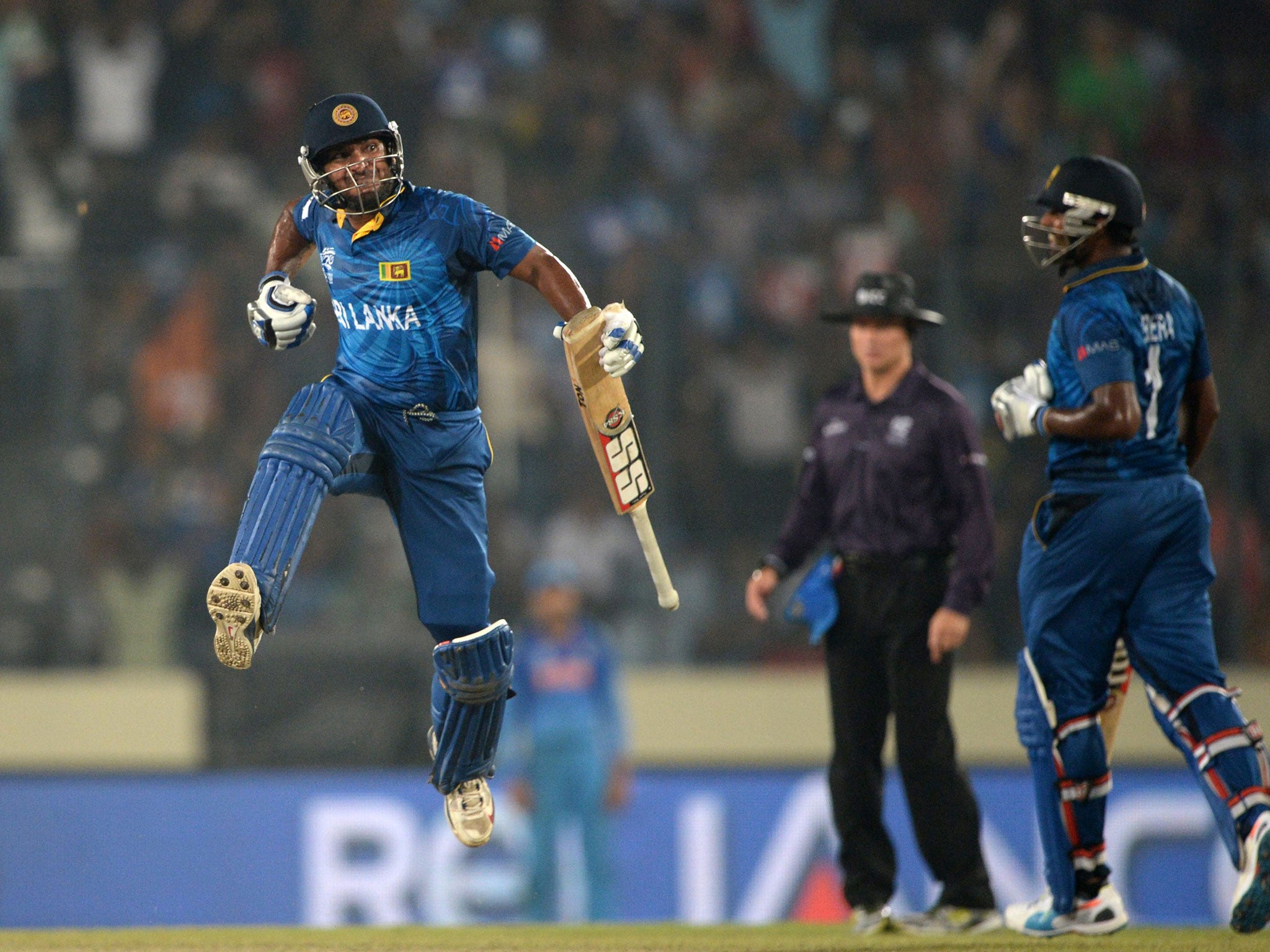 Kumar Sangakkara guides Sri Lanka home for epic finish