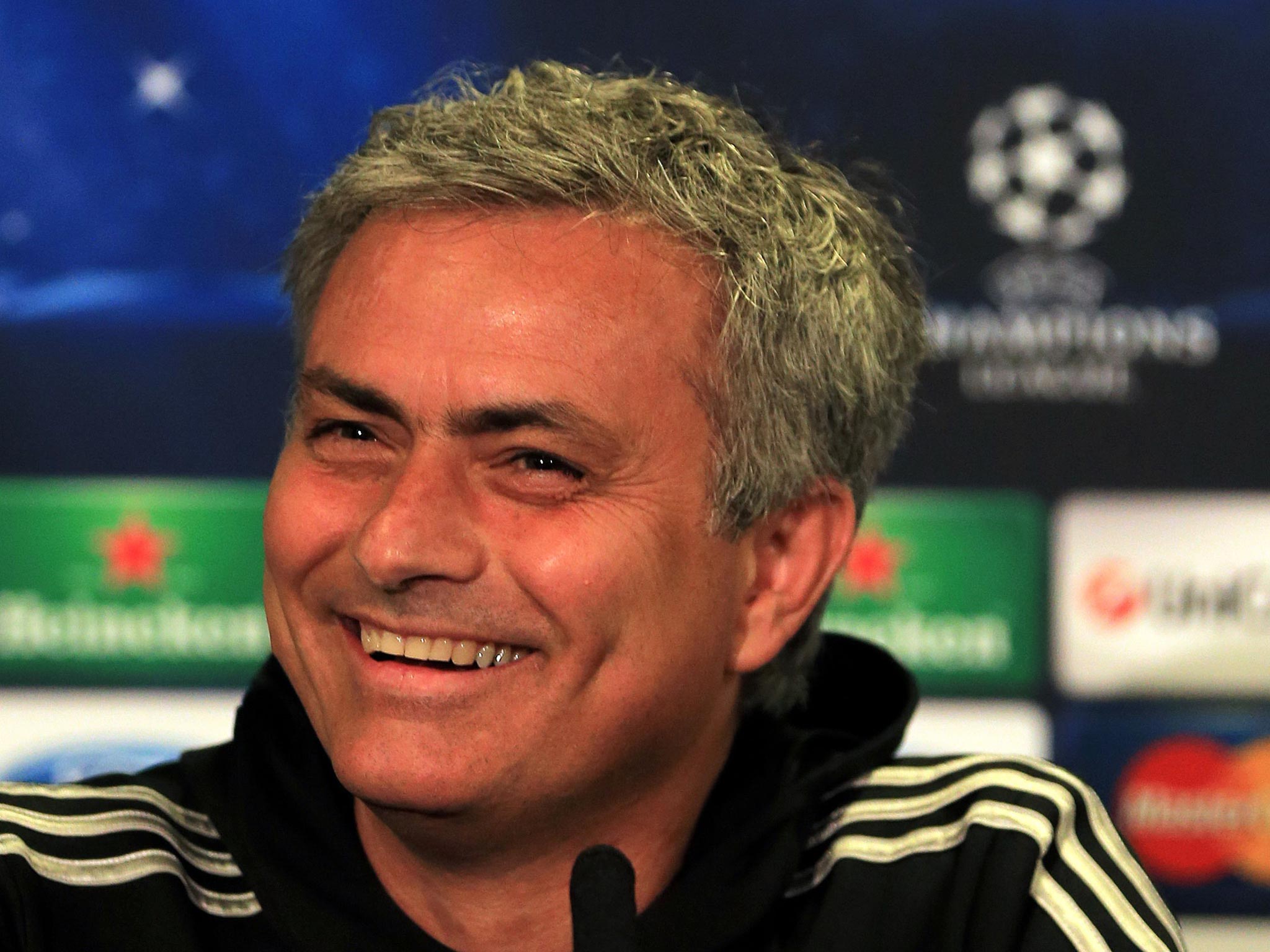 Chelsea manager Jose Mourinho has said that his Chelsea team could out-score Paris Saint-Germain and reach the Champions League semi-finals