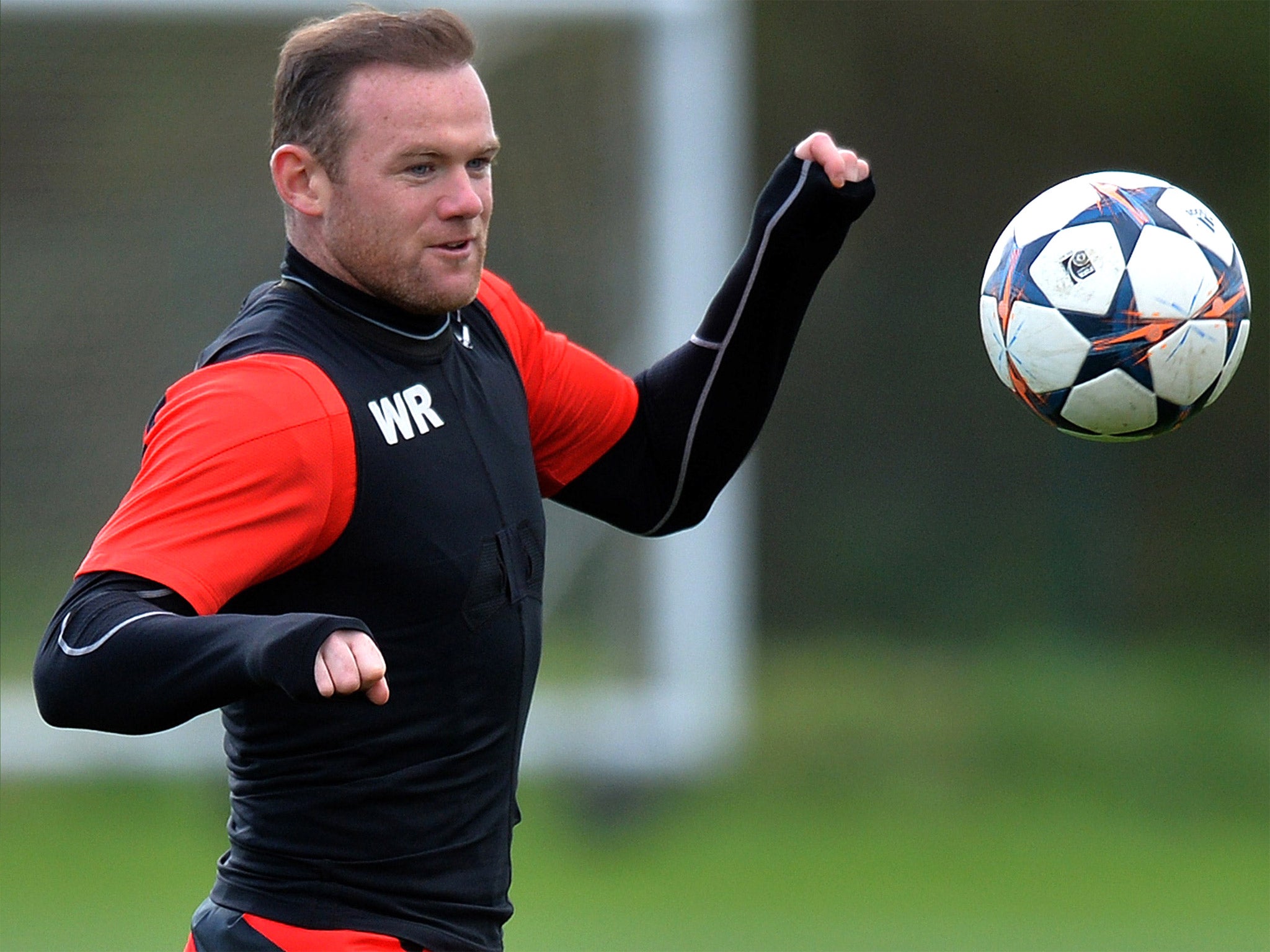 Wayne Rooney is expected to start against Everton