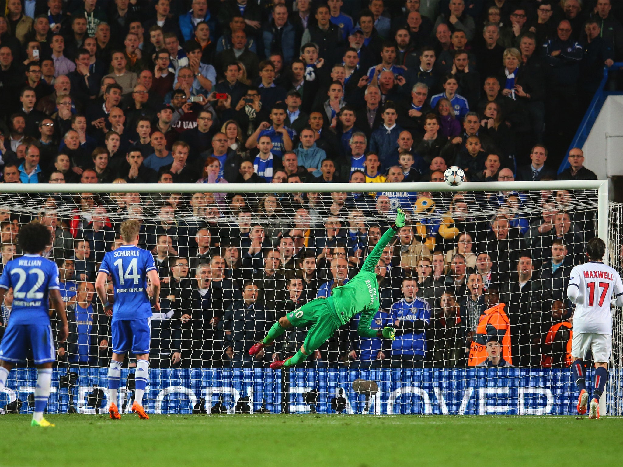 Oscar's free-kick beats Salvatore Sirigu - but not his crossbar