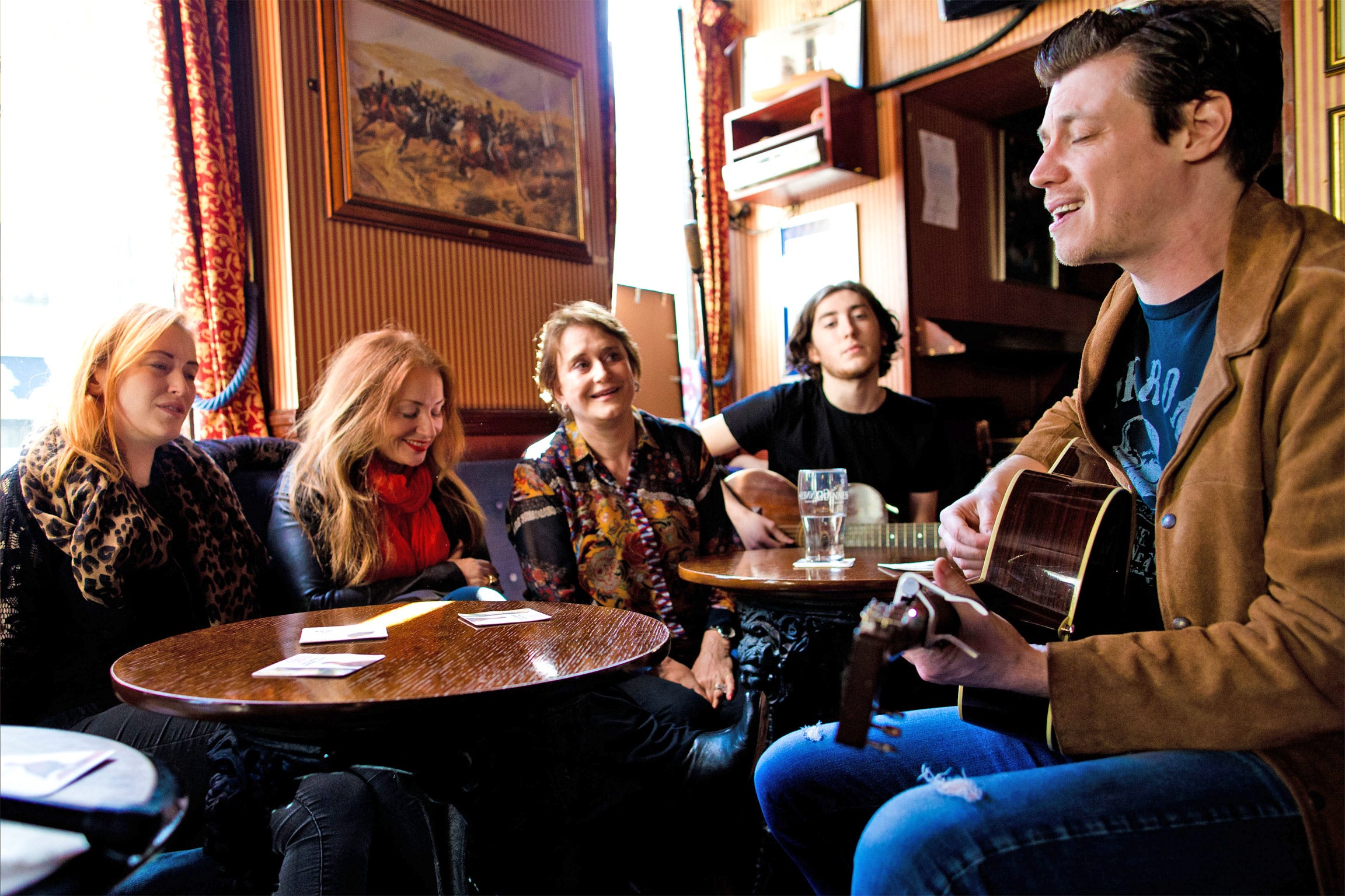 Linda Thompson (third from left) with daughter Kami (far left) and son-in-law James Walbourne (far right) at the launch of The Rails (credit: Charlie Forgham-Bailey)