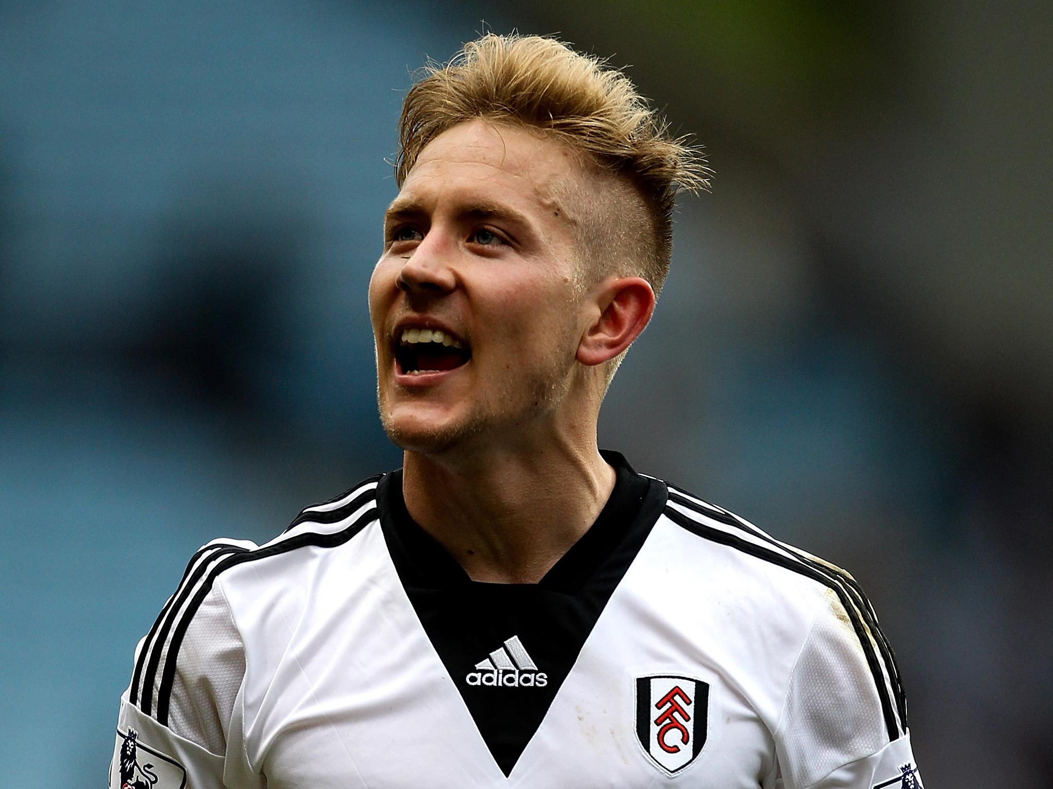 Tottenham midfielder Lewis Holtby, on loan with Fulham, is hoping the Cottagers beat his parent club in order to avoid relegation