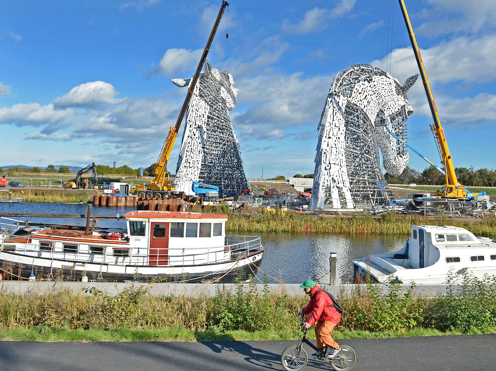 Heads up: Andy Scott's The Kelpies in Falkirk