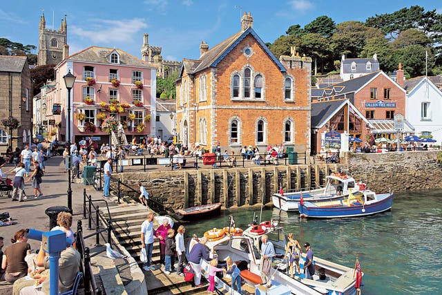 Rum coves: the harbour quay at Fowey