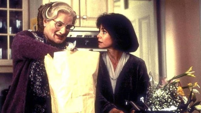 Robin Williams with Sally Field in Mrs Doubtfire