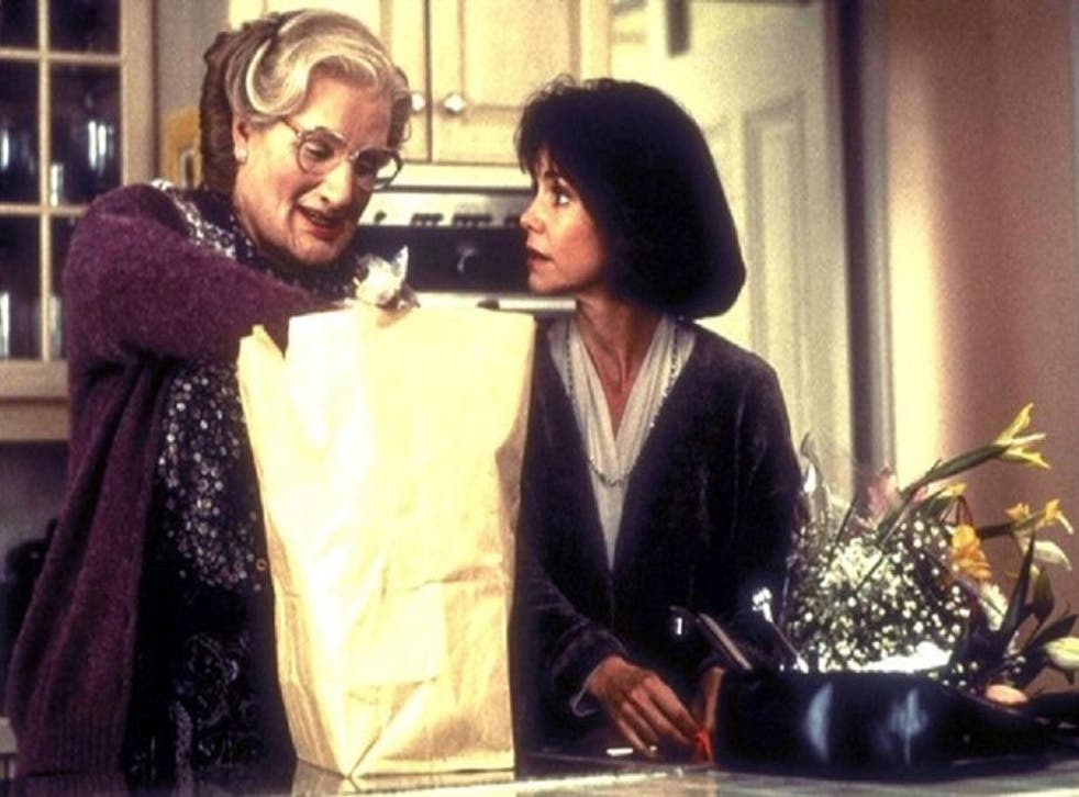 Robin Williams and Sally Field had great chemistry in Mrs Doubtfire