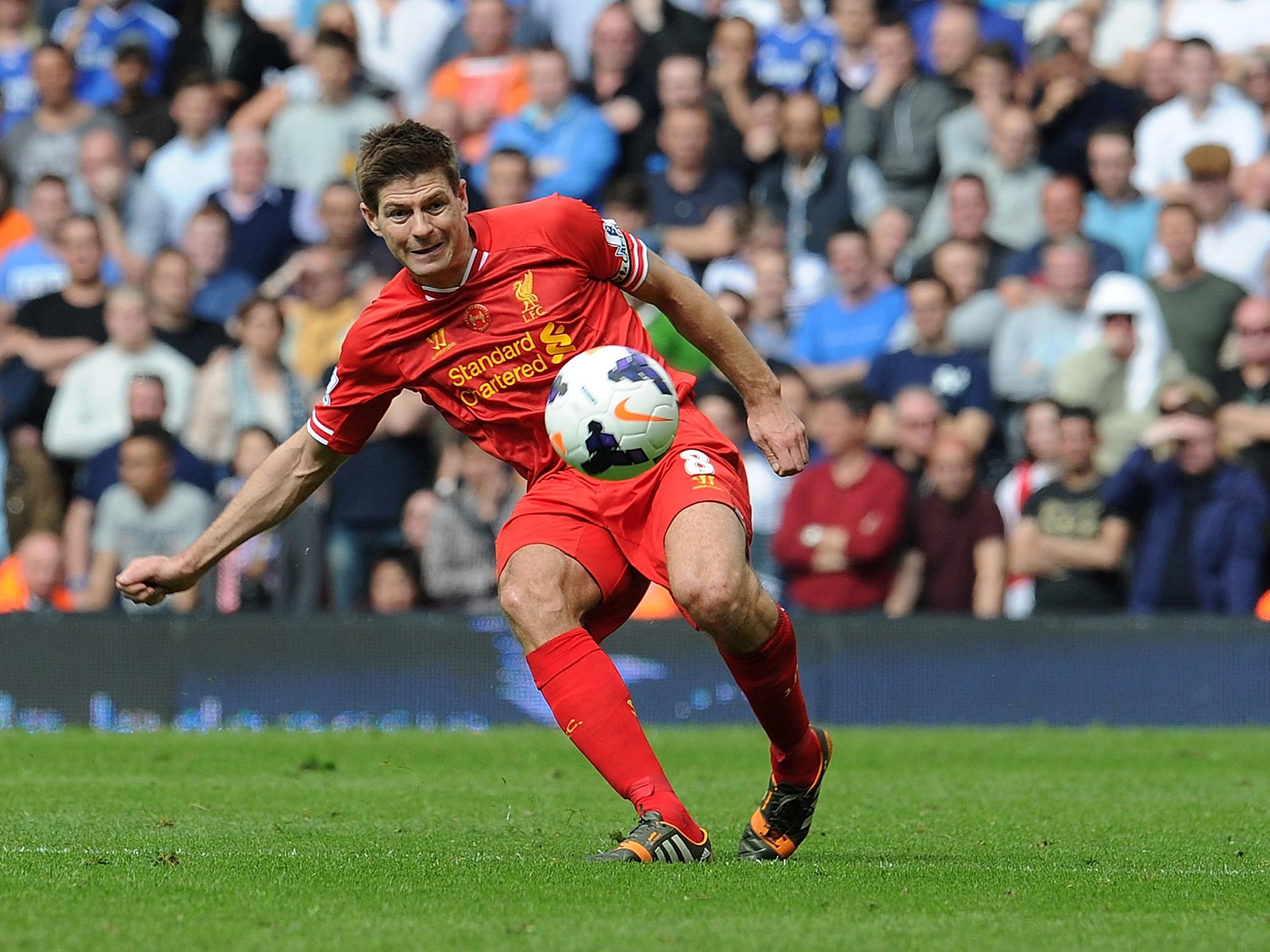 Steven Gerrard in action for Liverpool during the 2-0 defeat to Chelsea