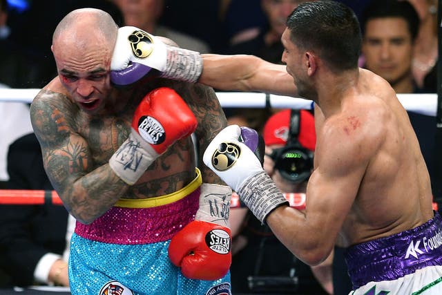 Amir Khan connects with Luis Collazo en route to his convincing points triumph