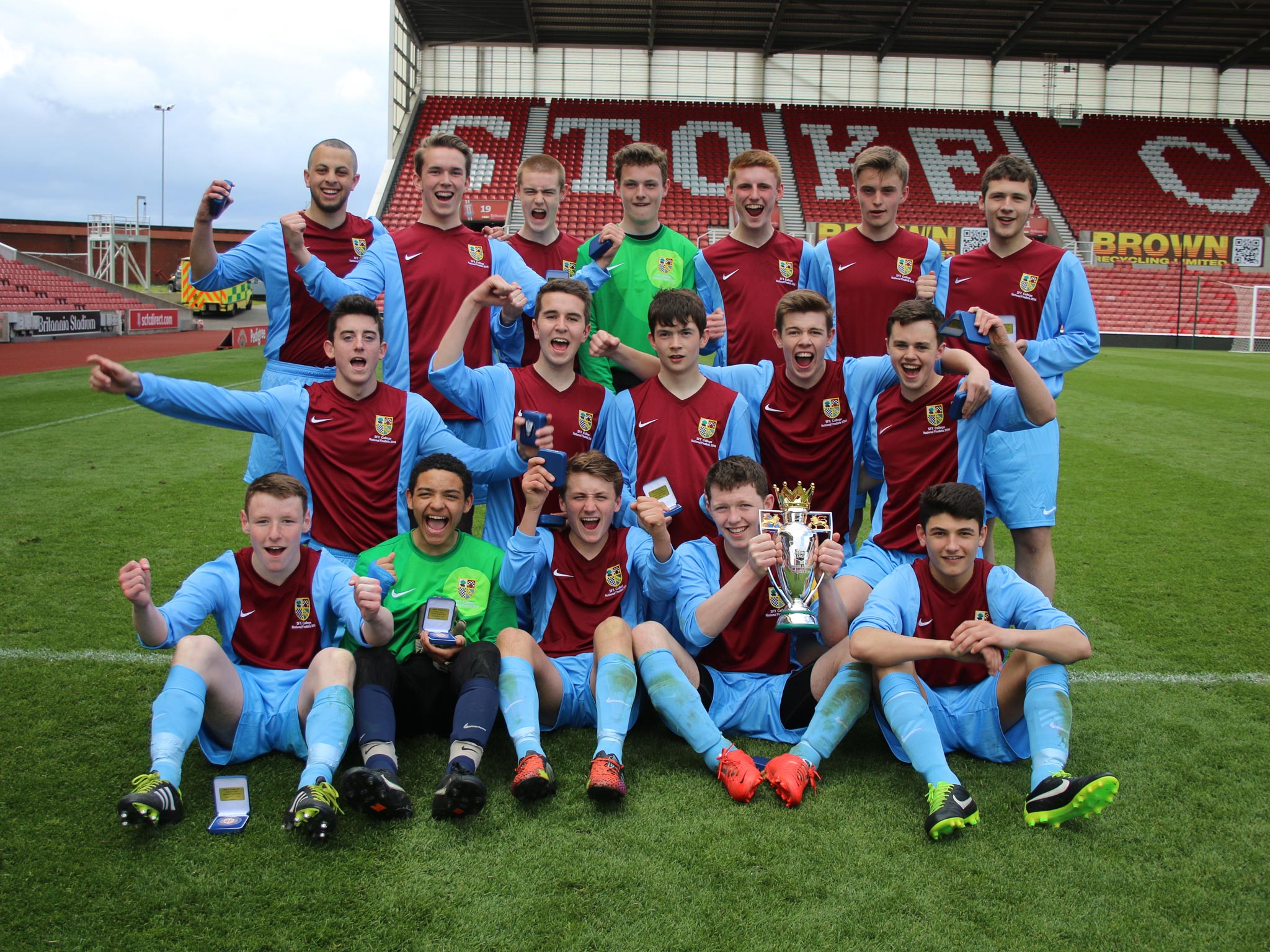 St Francis Xavier’s – wearing kit provided by Liverpool’s Jon Flanagan – celebrate their dramatic
victory on penalties in the final of the Premier League
Schools Cup this week
