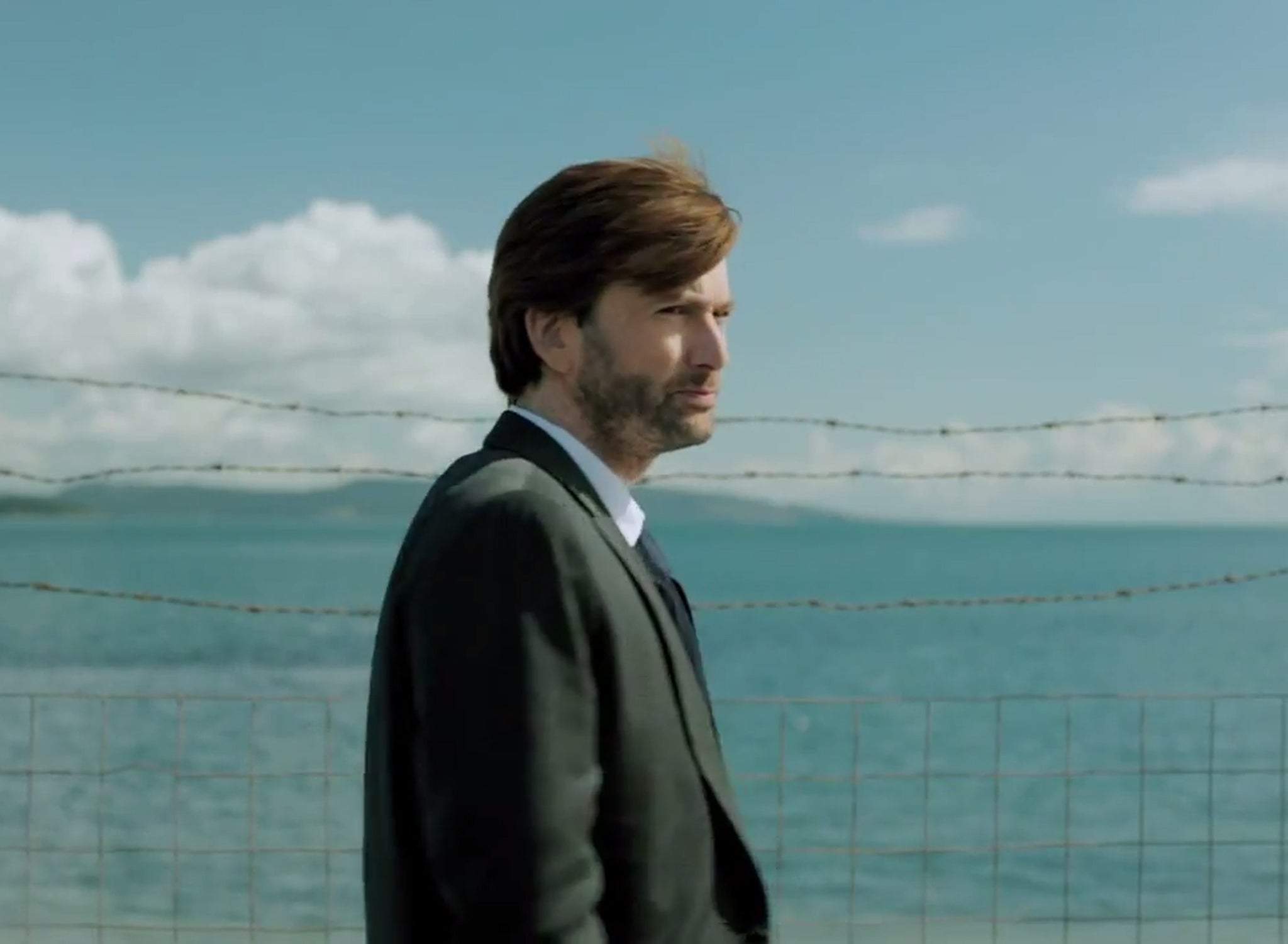David Tennant plays Detective Emmett Carver in the US version on Broadchurch