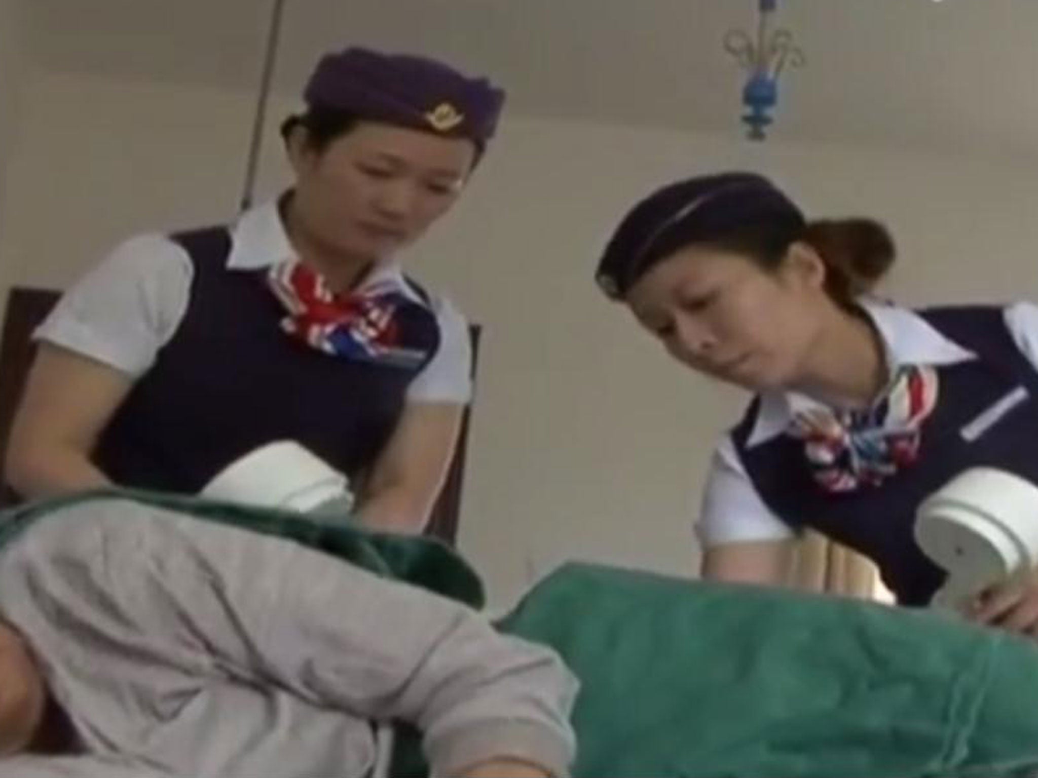 A Chinese Hospital has apparently asked nursing staff to wear air hostess uniforms at work