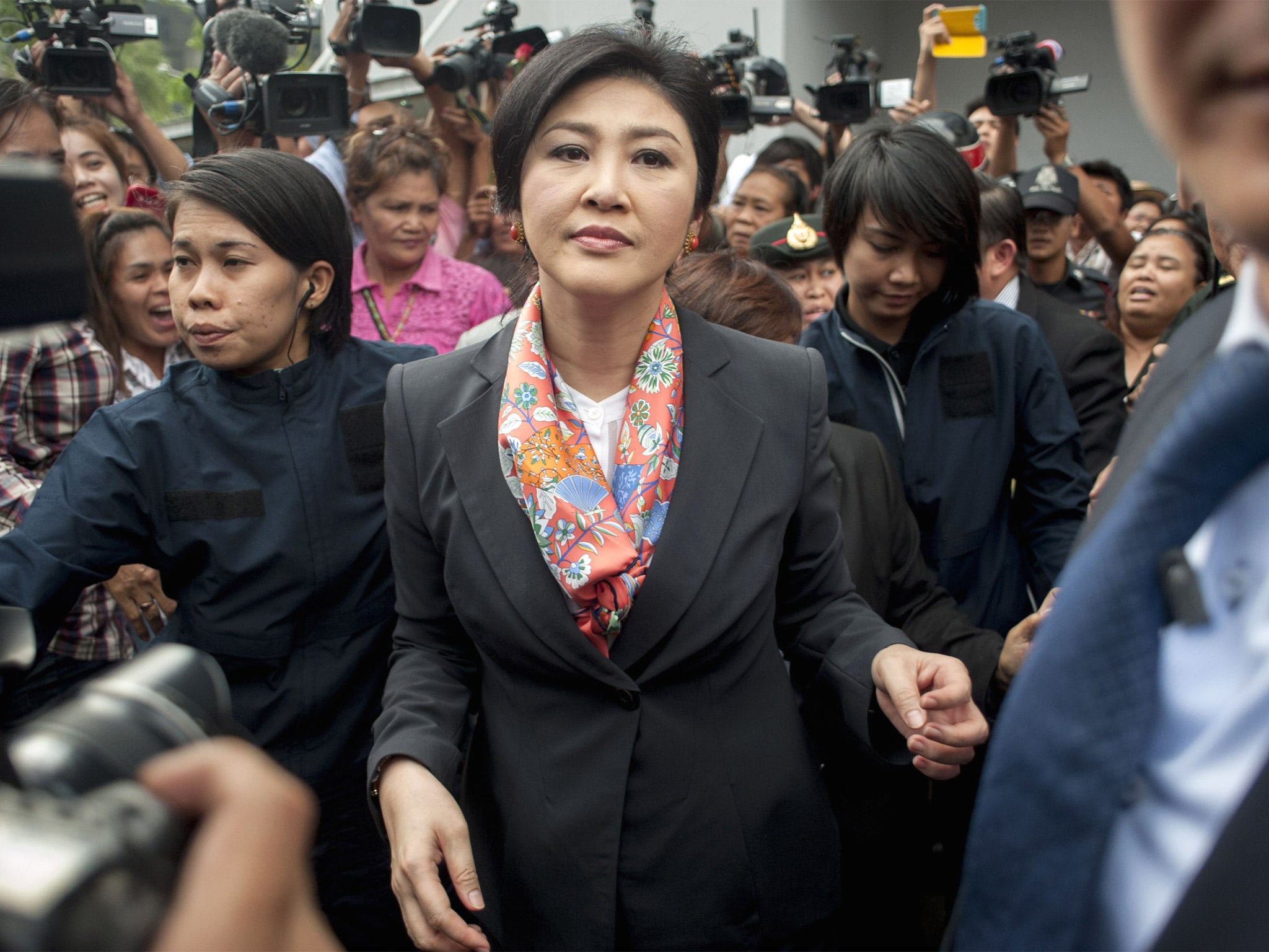 Yingluck Shinawatra, the deposed premier, meeting her supporters this month