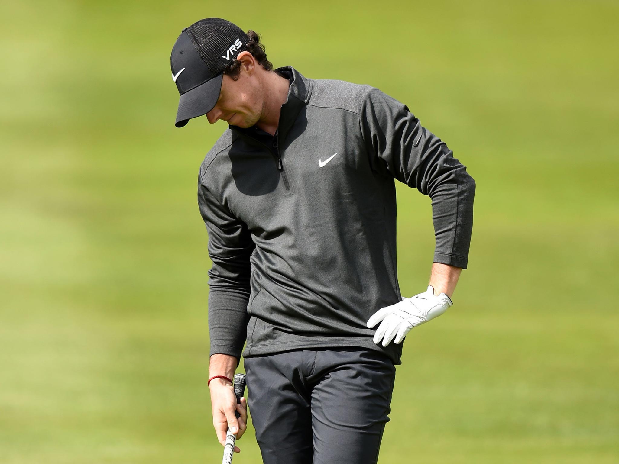 Rory McIlroy feels the strain during yesterday’s first round at Wentworth