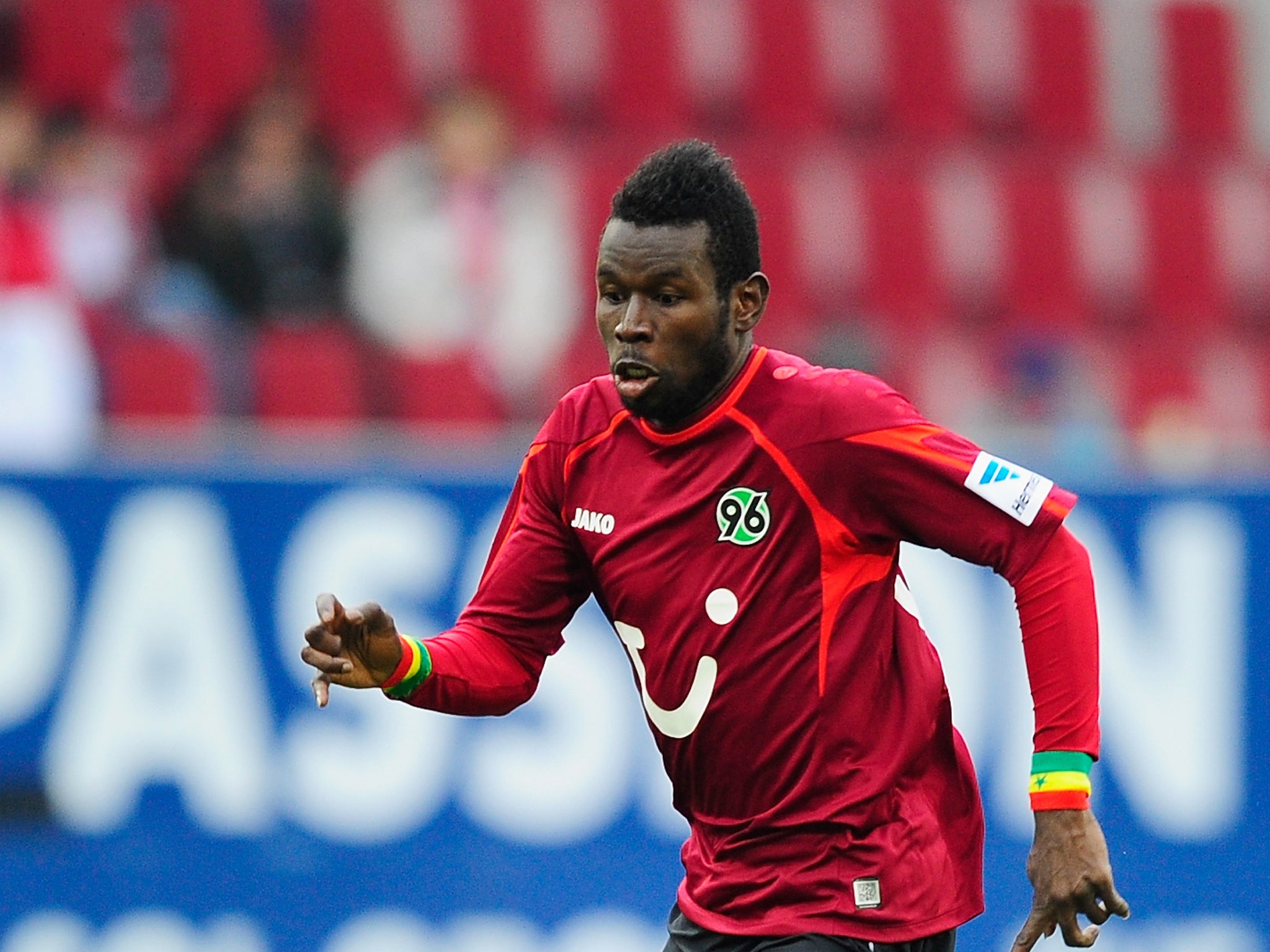 Mame Diouf of Hannover in action during the Bundesliga match between FC Augsburg and Hannover 96