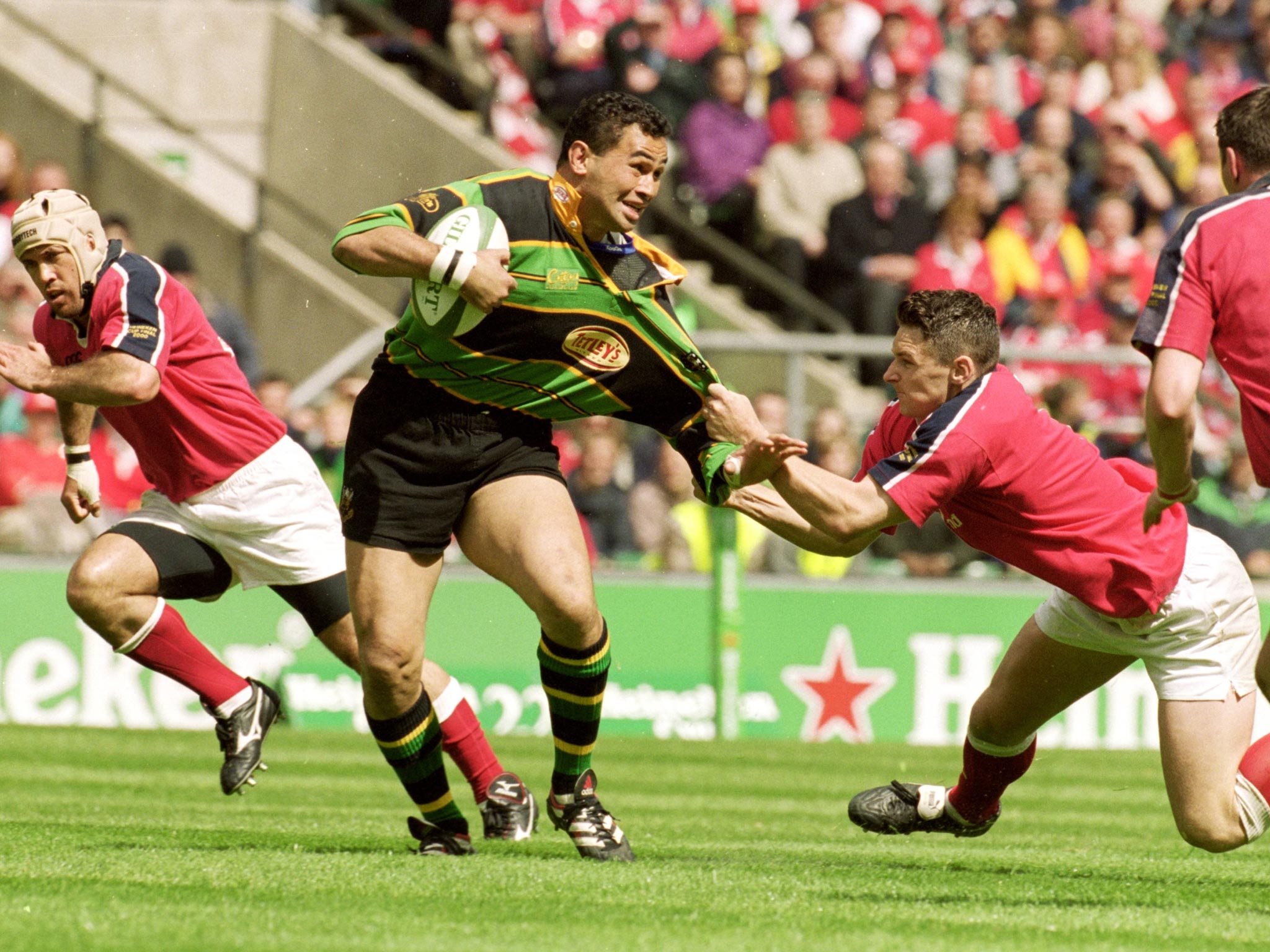 Pat Lam goes beyond the call of duty for Northampton in 2000