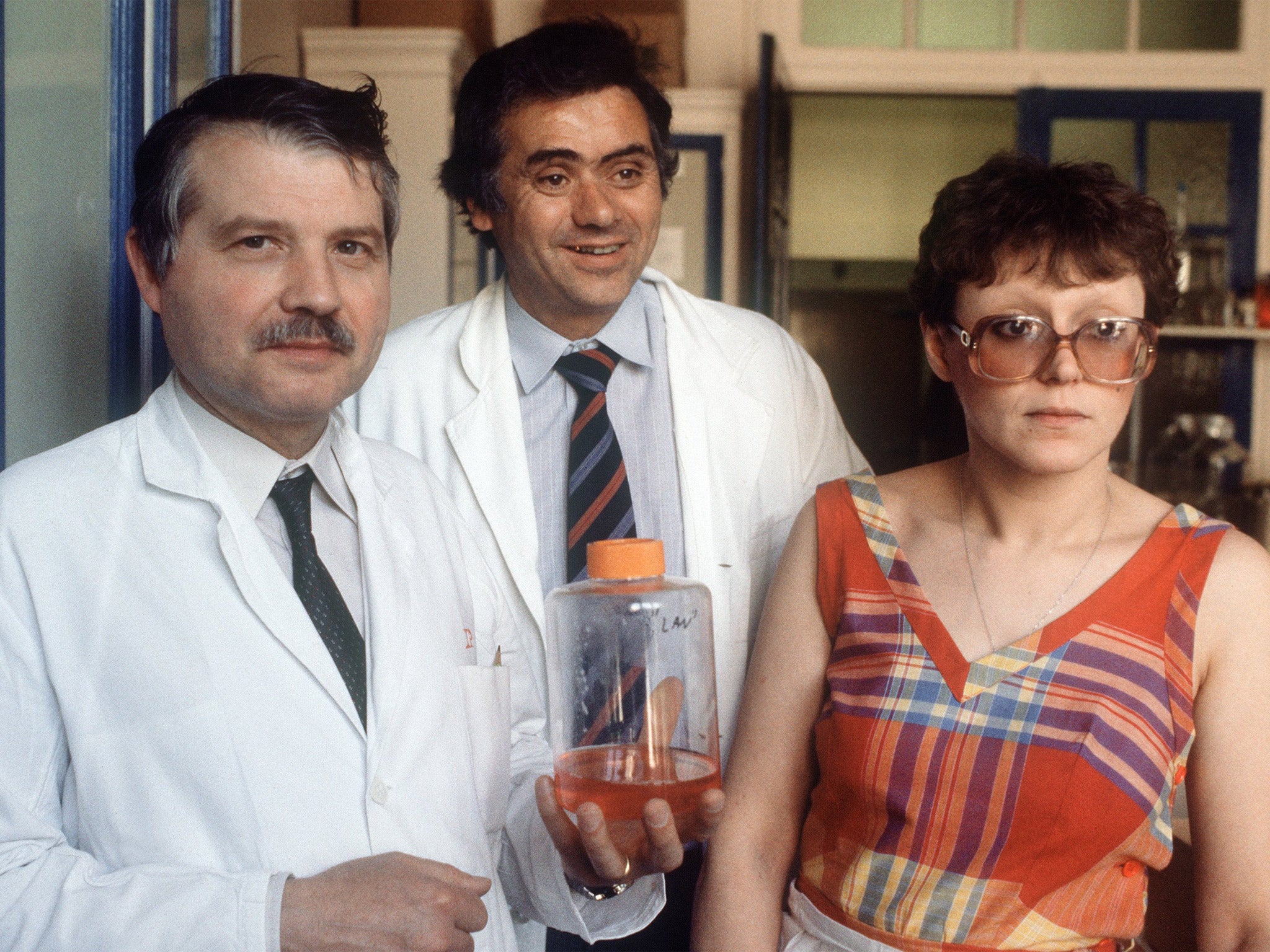 Virus hunters: Françoise Barré-Sinoussi with Luc Montagnier, left, and Jean-Claude Chermann at the Pasteur Institute in 1984