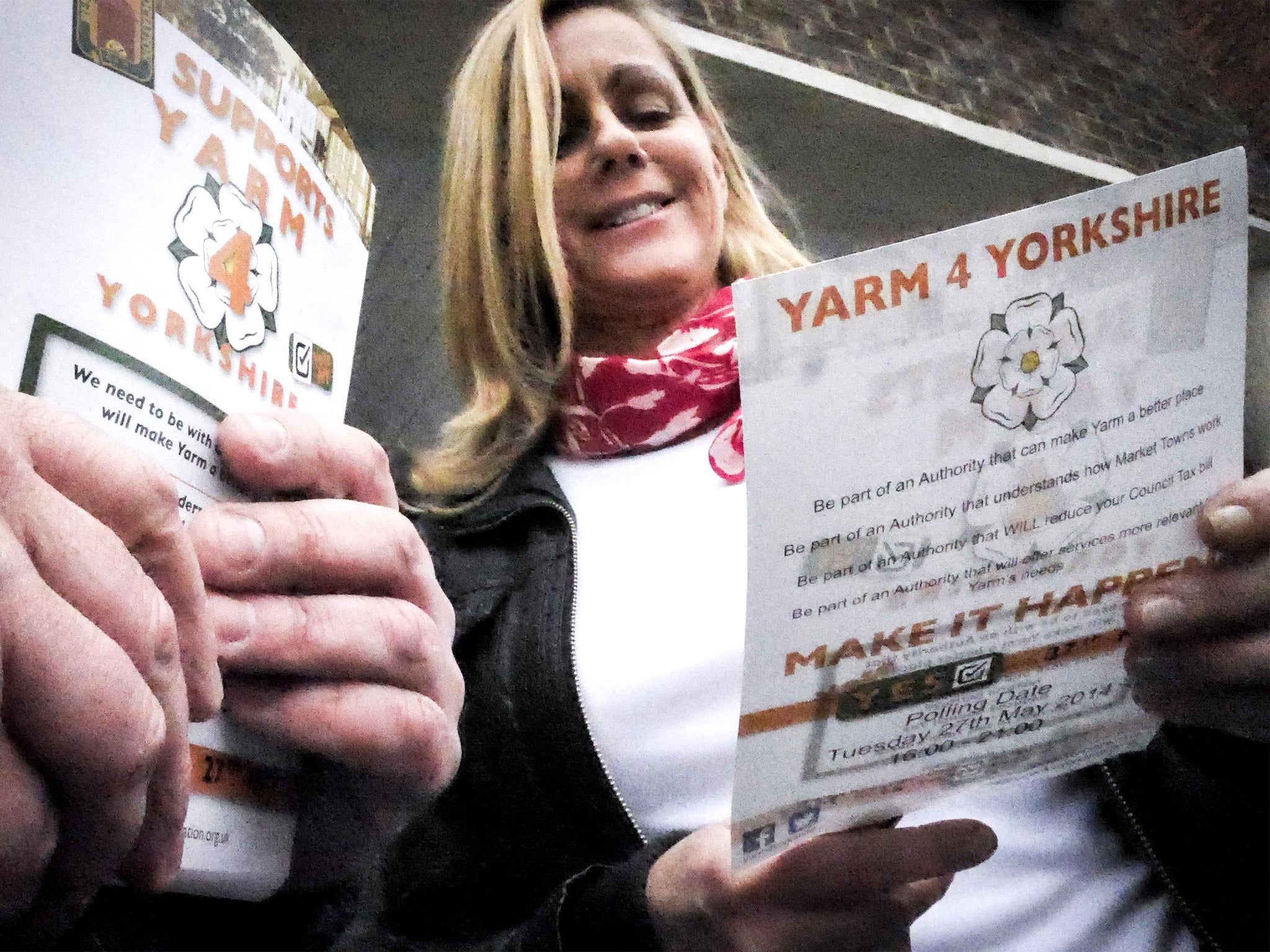 A local reads a Yarm for Yorkshire leaflet