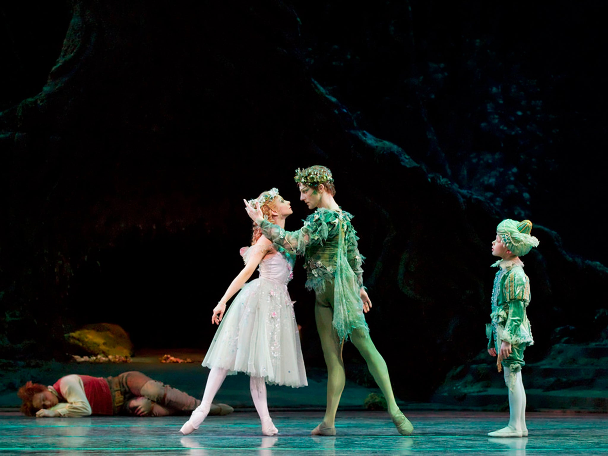 Roberta Marquez as Titania and Steven McRae as Oberon