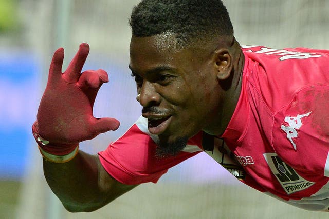Serge Aurier has been linked with a move to Arsenal