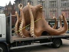 Giant octopus stranded in Oxford Circus