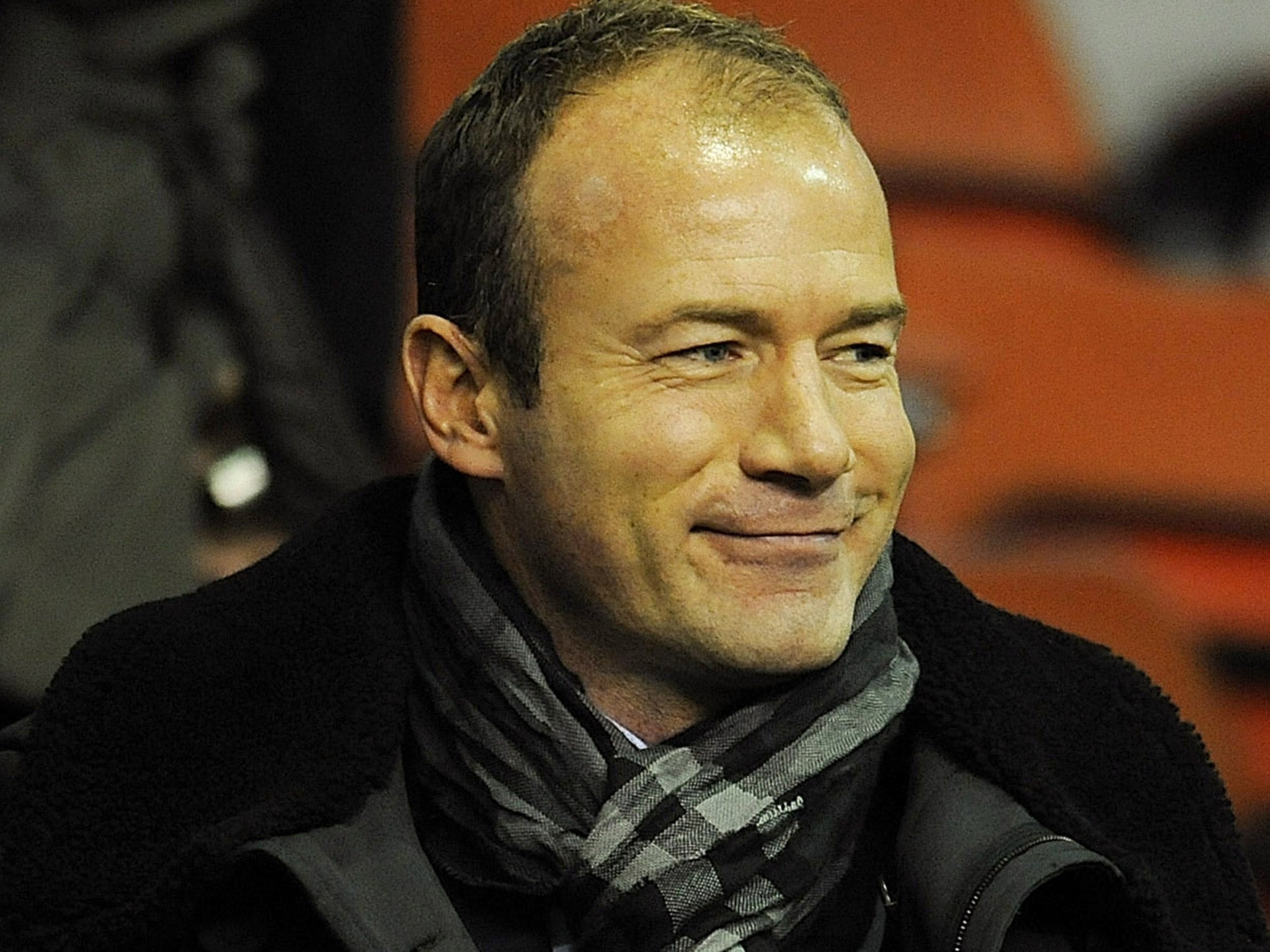 Alan Shearer wants to replace Roy Hodgson as England manager