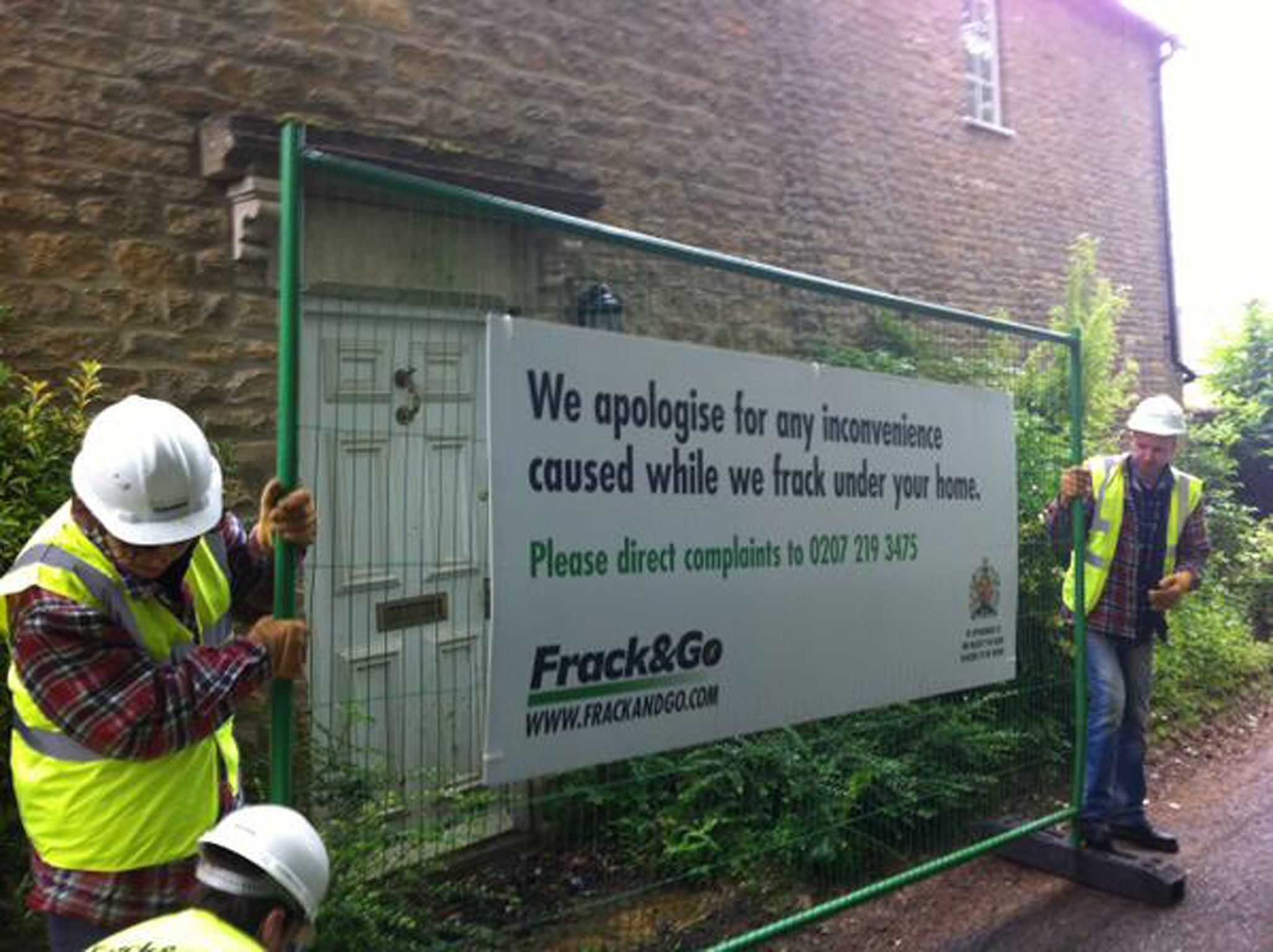 Greenpeace stage fracking site at David Cameron's house