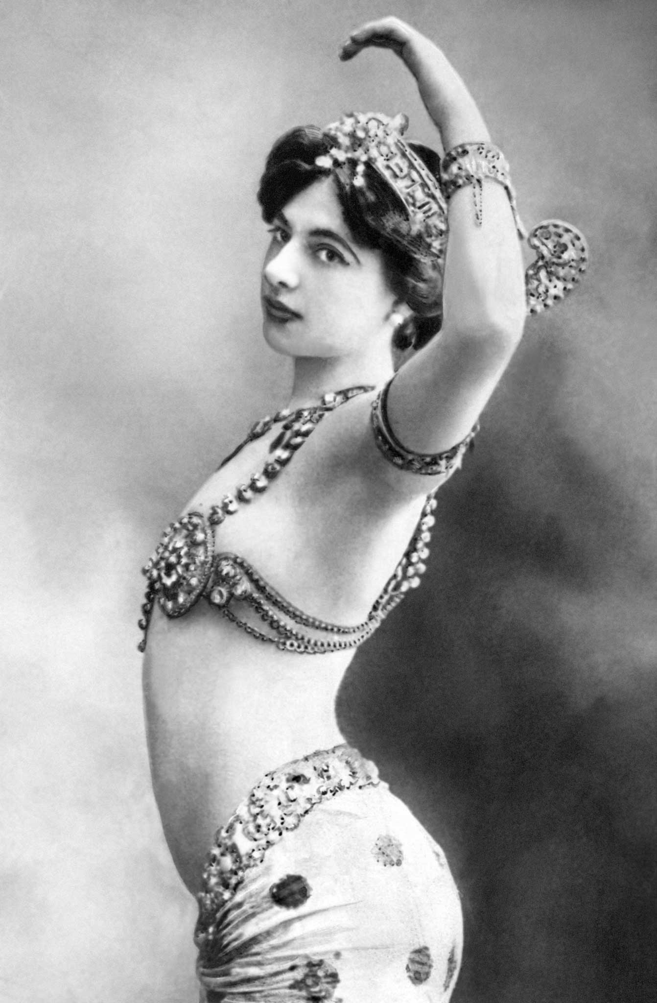 The art of espionage: spy and exotic dancer Mata Hari