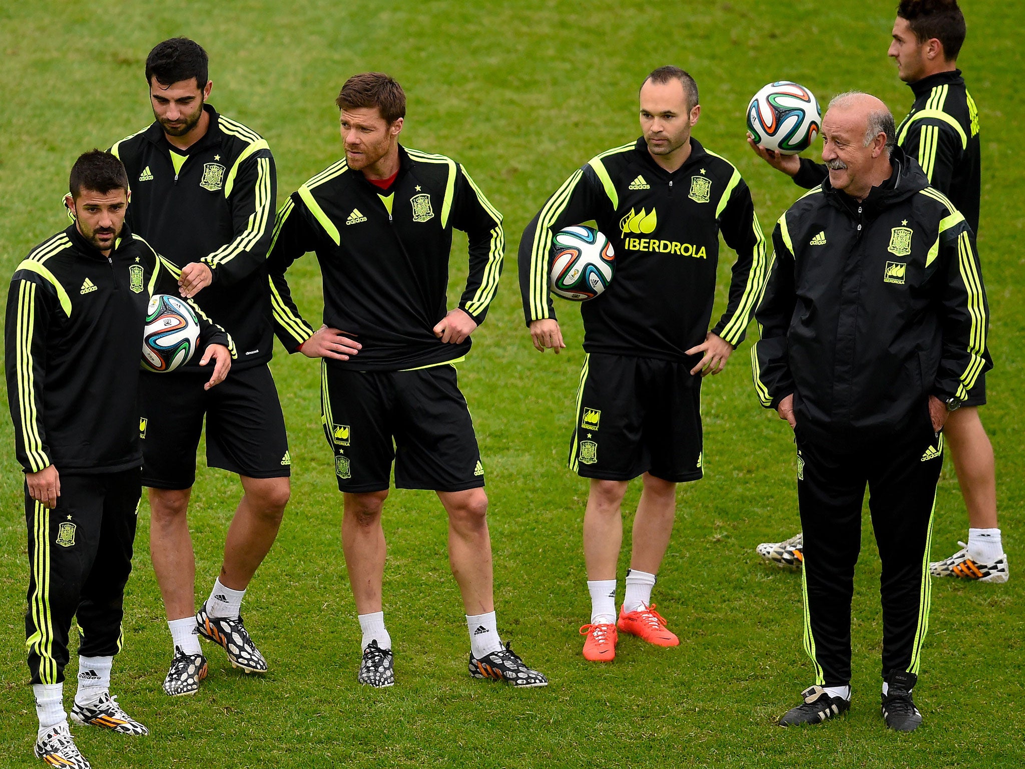 Vicente del Bosque and the Spanish squad face a tough test in the opener against the Netherlands