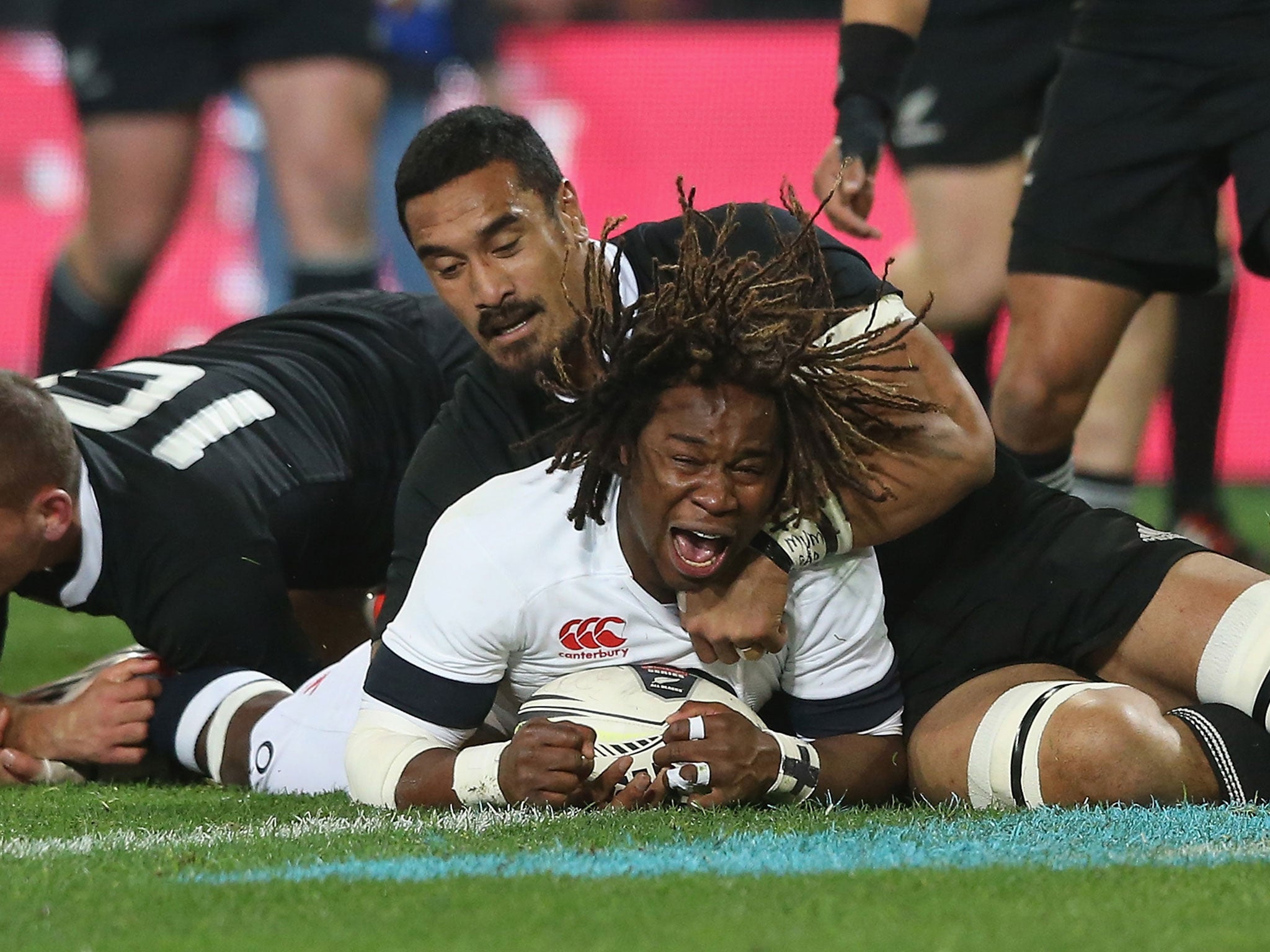 Took his chance early very well as he broke the tackle of McCaw, and threated throughout the opening 40. Faded as England were starved of the ball, and was caught out for Nonu’s try.