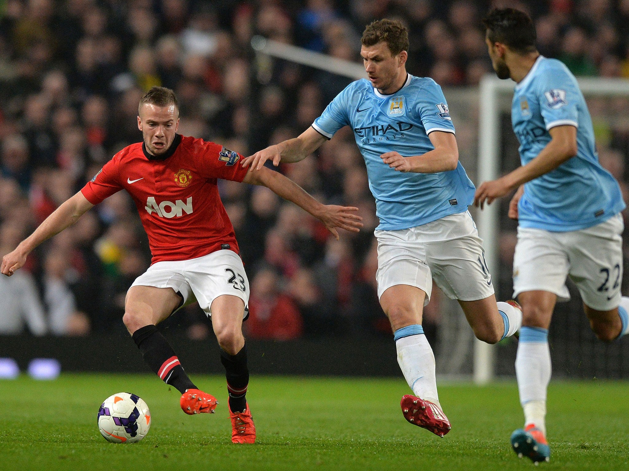Tom Cleverley could be part of a swap deal with Thomas Vermaelen, according to reports