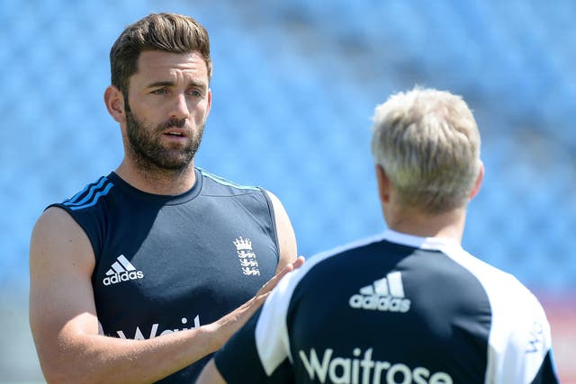 Liam Plunkett chats with coach Peter Moores at Headingley