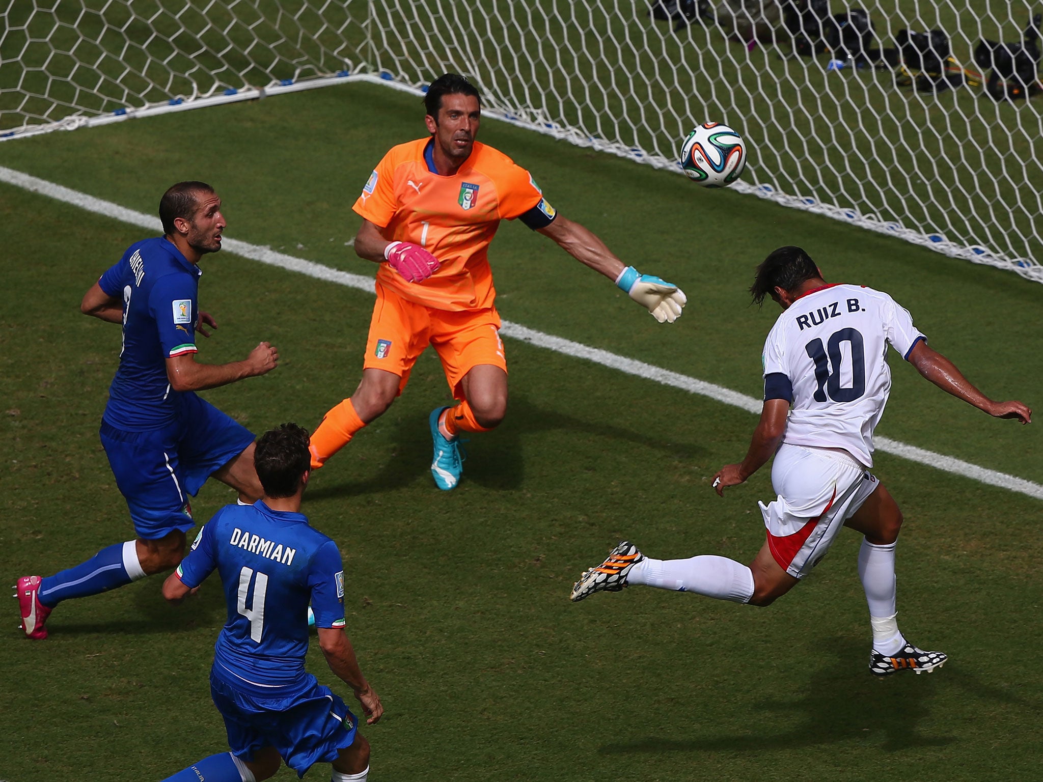 Bryan Ruiz heads home during Costa Rica's shock 1-0 victory against Italy