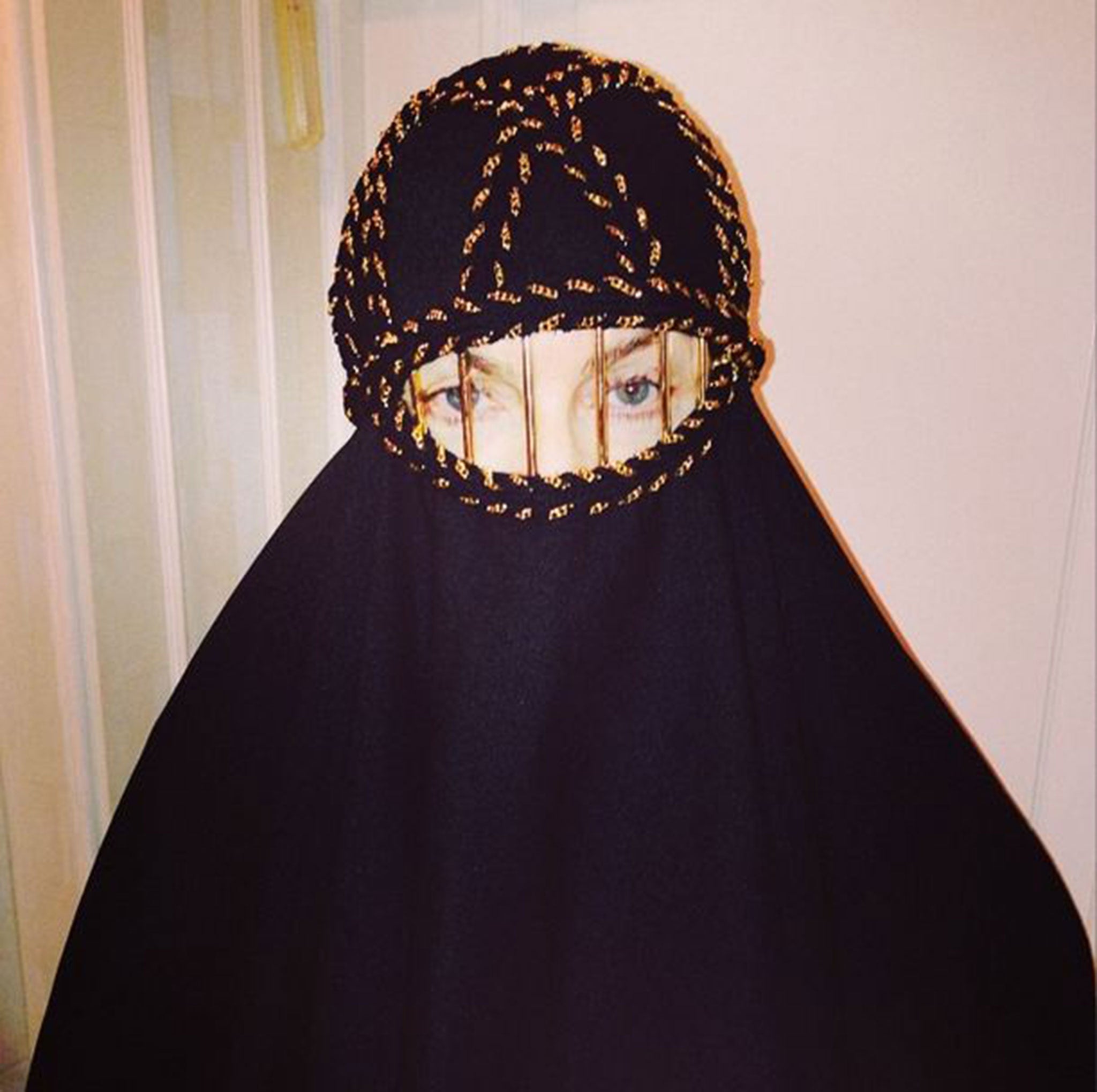 Madonna Wears Traditional Muslim Niqab Veil Because It S Been ‘that Kind Of Day The Independent