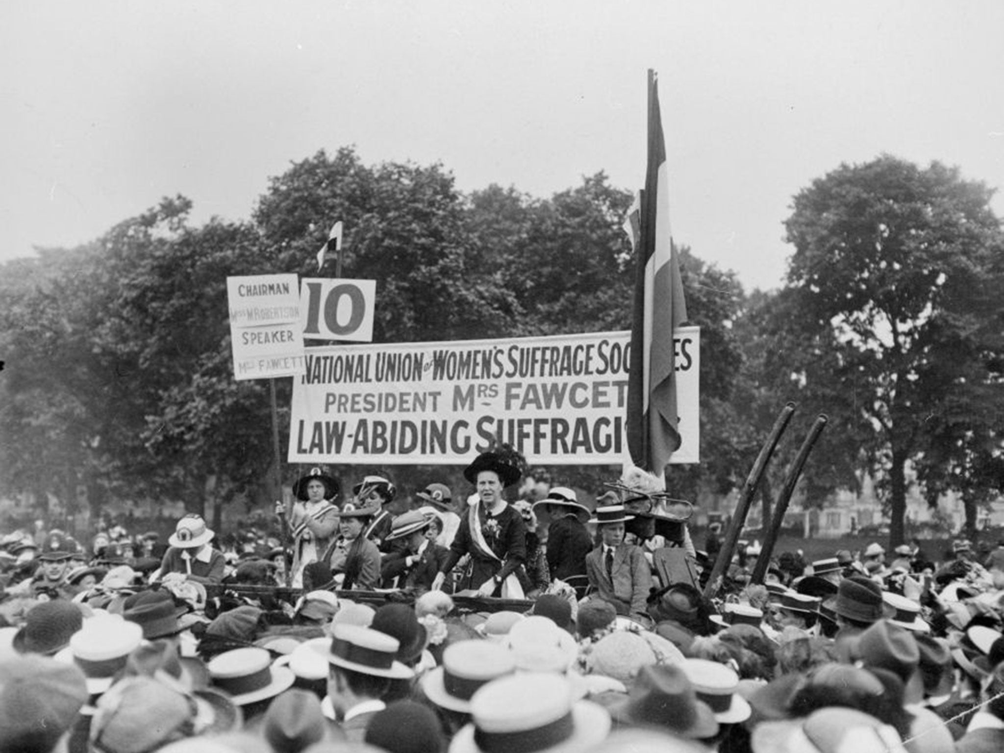 A suffragist rally in Hyde Park
