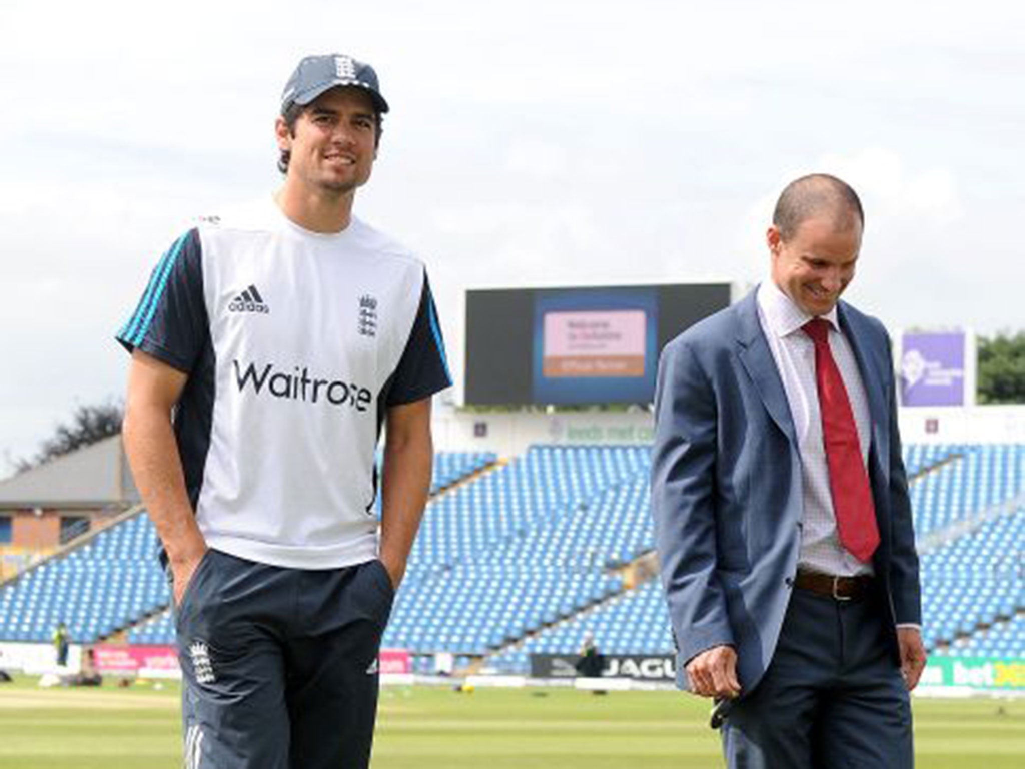 England captain Alastair Cook (left) talks to predecessor Andrew Strauss before the fifth day of the second Test against Sri Lanka