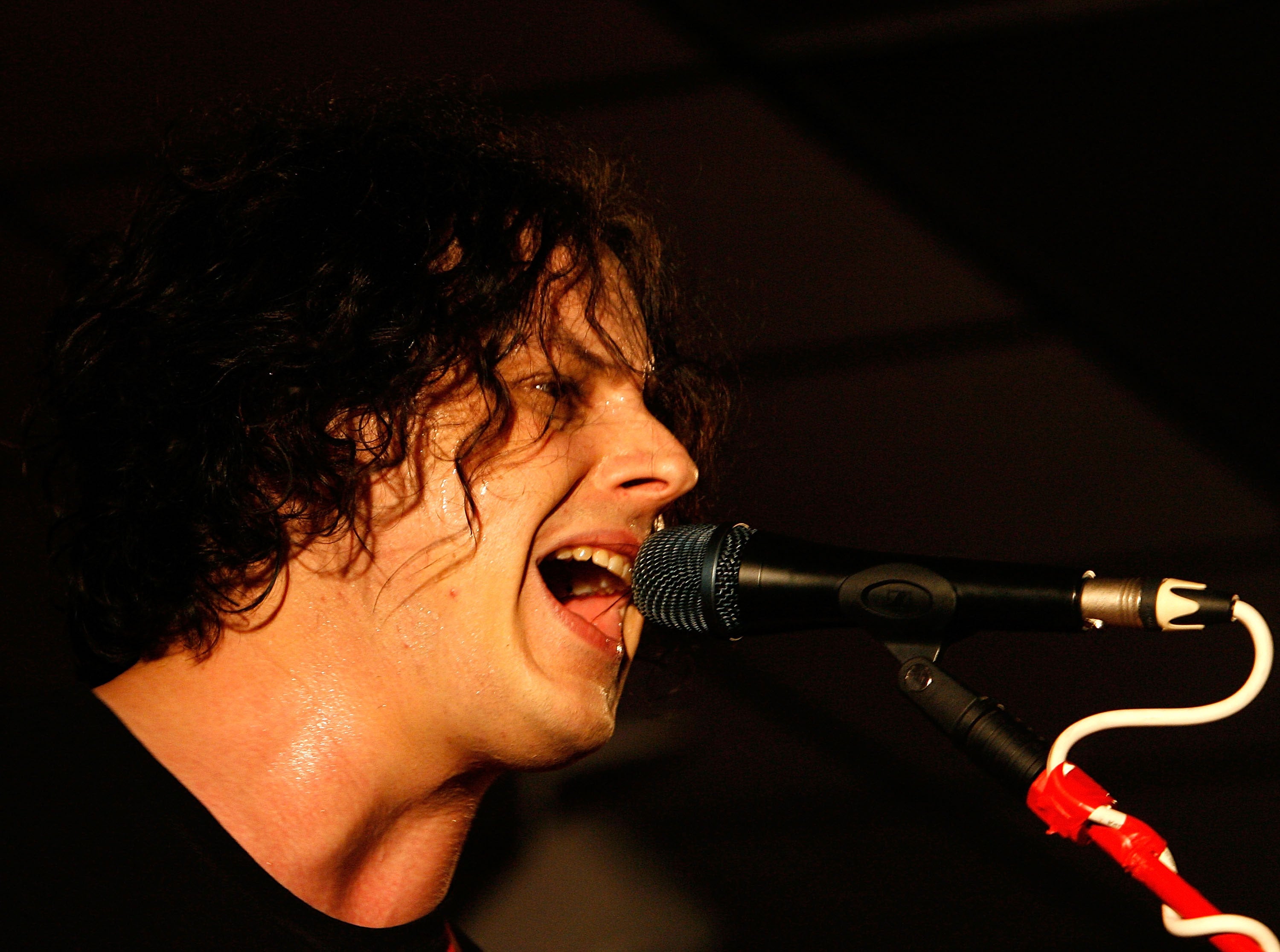 Jack White of The White Stripes performs at the 'Icky Thump Record Store' on 20 June, 2007, in Los Angeles, California