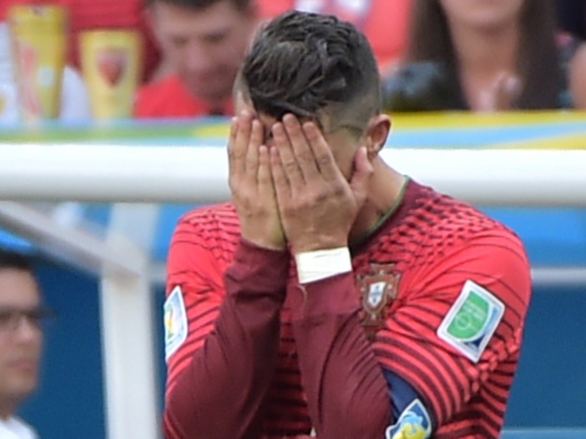 Sad Crying Cristiano Ronaldo Cristiano Ronaldo Too Sad To Celebrate
