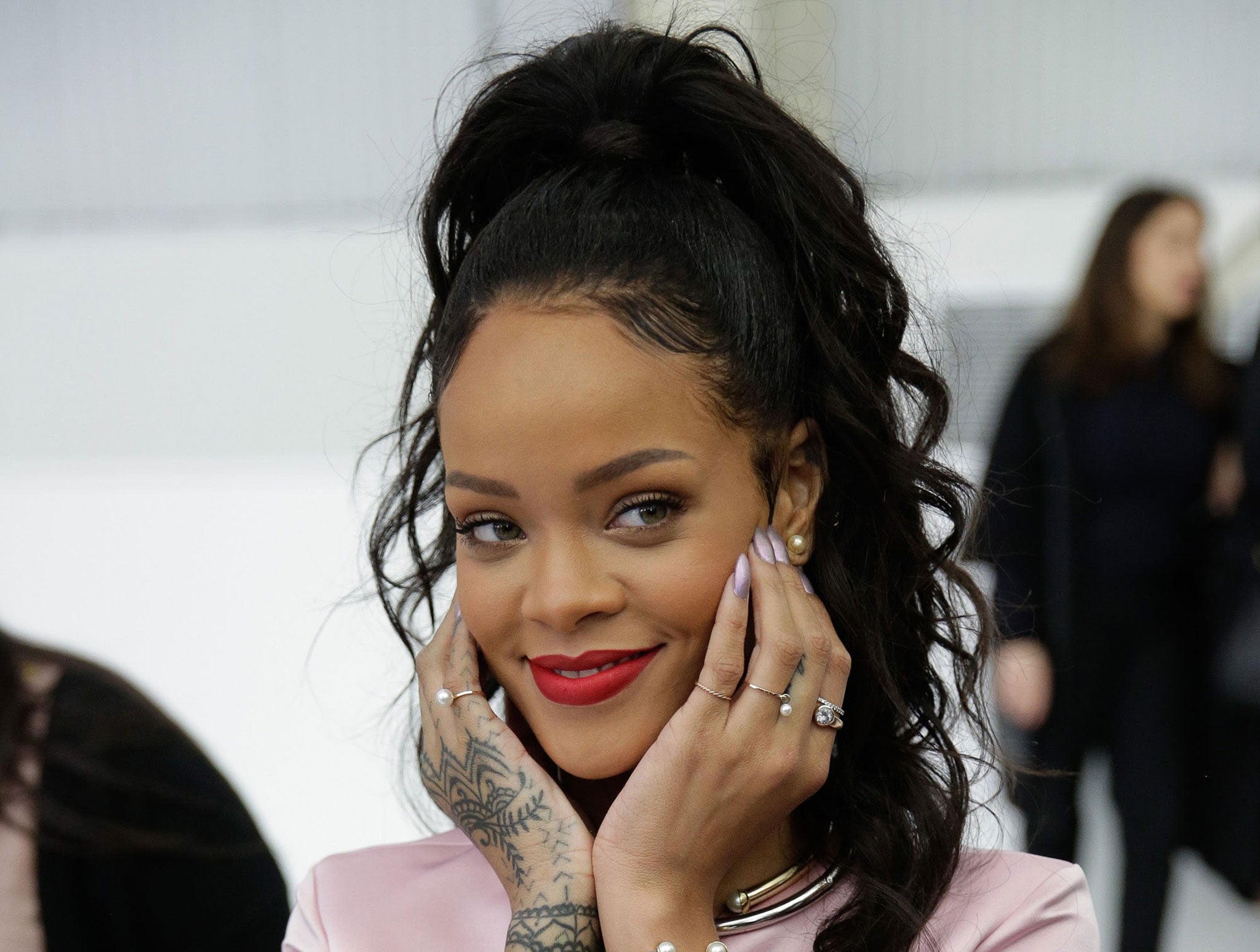 Rihanna Nude Pictures Claims On Chan As Hacking Scandal Continues