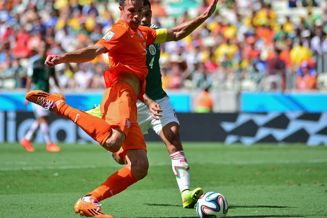 Robin van Persie could miss the Netherlands' semi-final clash with Argentina through illness.